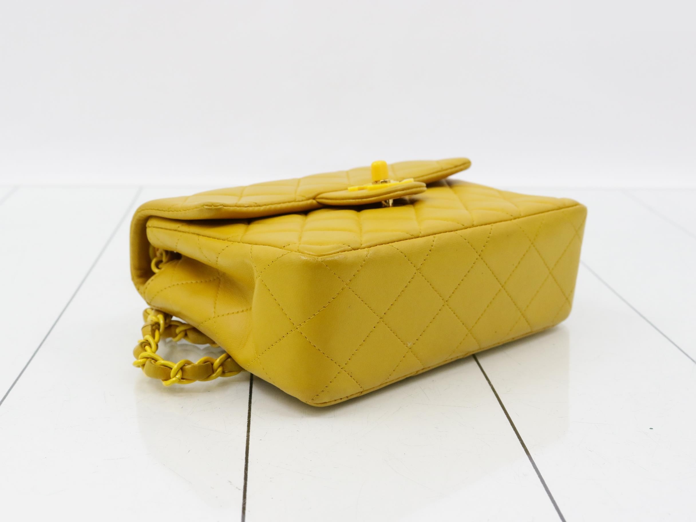 Matelassé (Bag) - Shoulder Bag - Mini Matelassé - Yellow — view 5