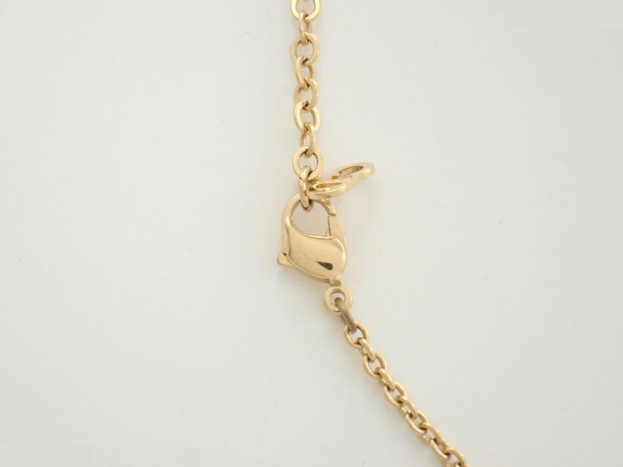 Other lines: Precious metal necklaces and pendants, total length approximately 44 cm. — view 2