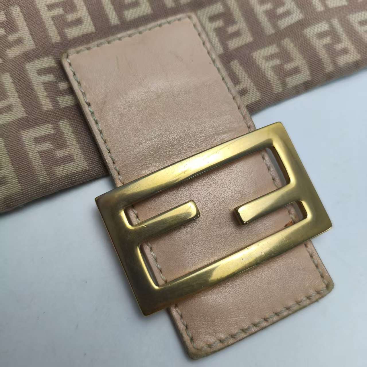 【*Shipped from: China*】FENDI Baguette Canvas Handbag — view 14