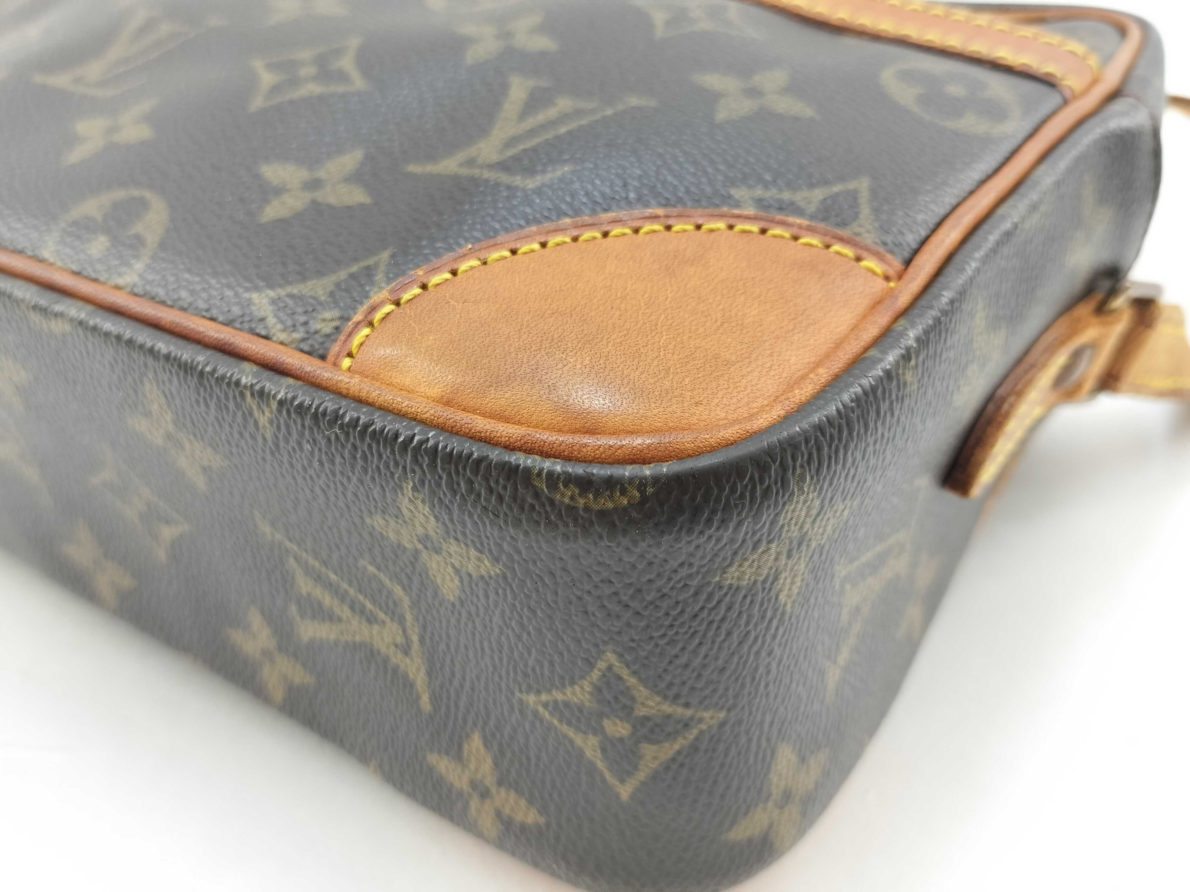 Monogram Louis Vuitton Trocadero 27 Shoulder Bag — view 4