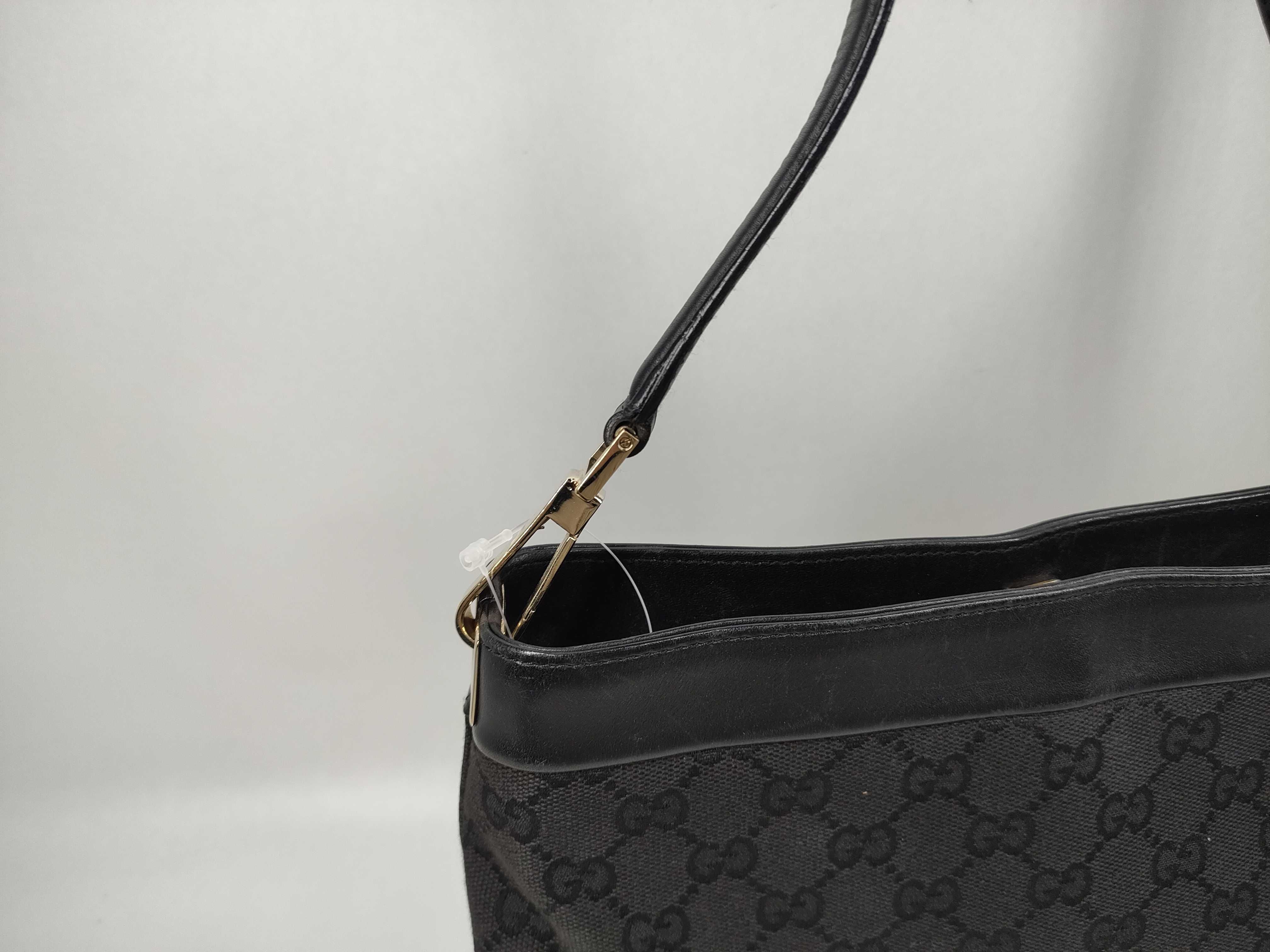 GG Canvas Shoulder Bag, Black — view 3