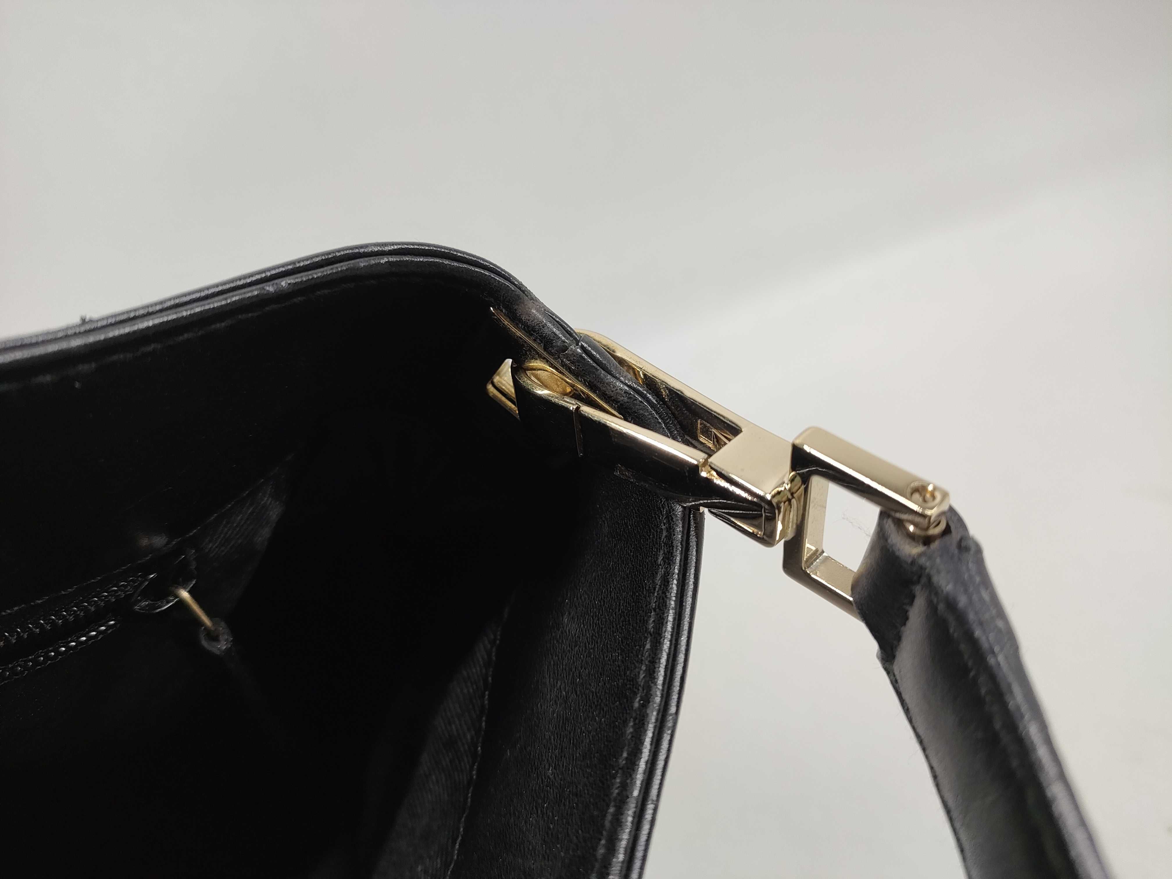 GG Canvas Shoulder Bag, Black — view 10