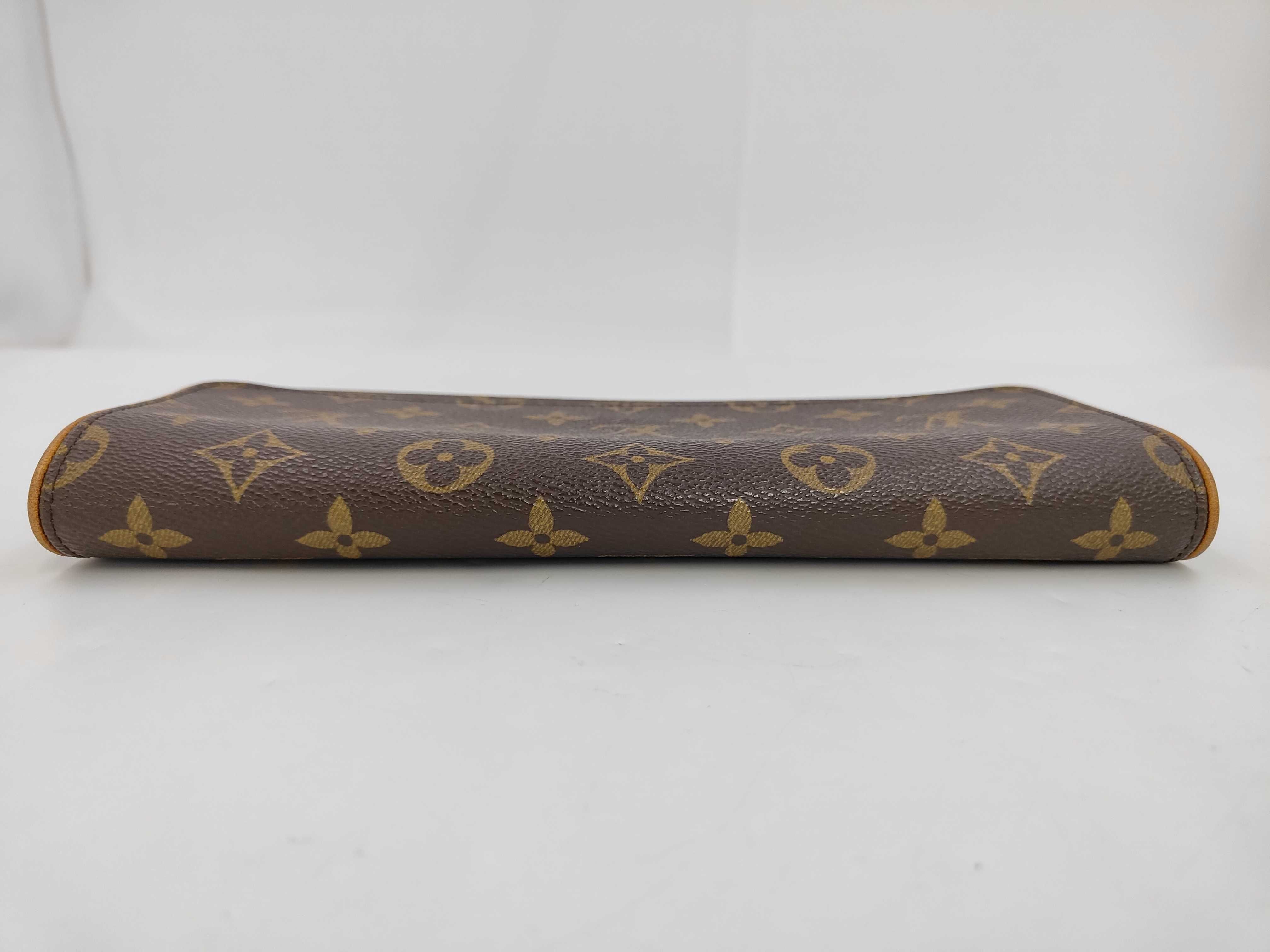 wallet — view 6