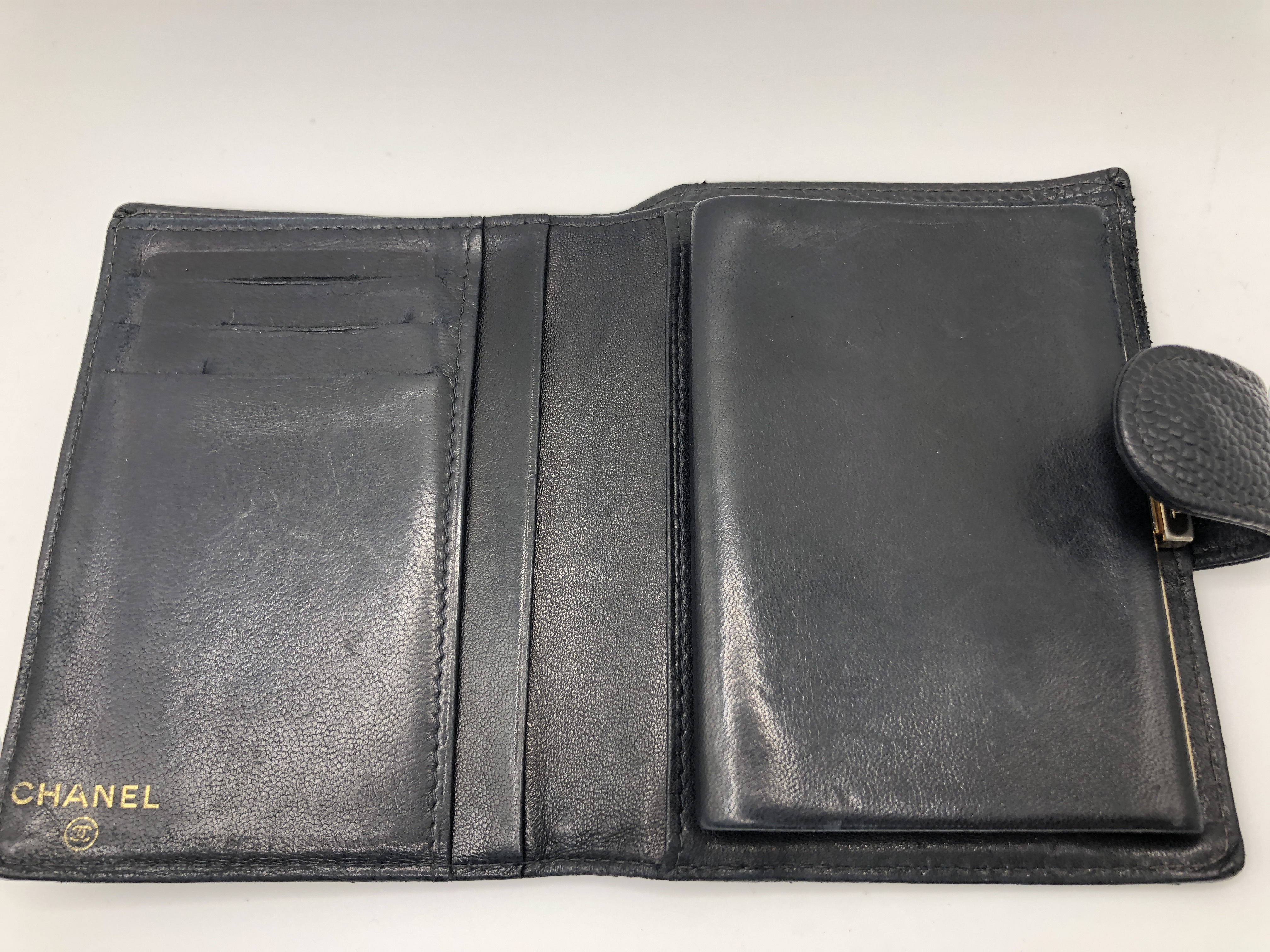 Caviar Skin Coco Mark Bifold Wallet with Seal 8551356 Caviar Skin Black Wallet with Guarantee Card — view 3