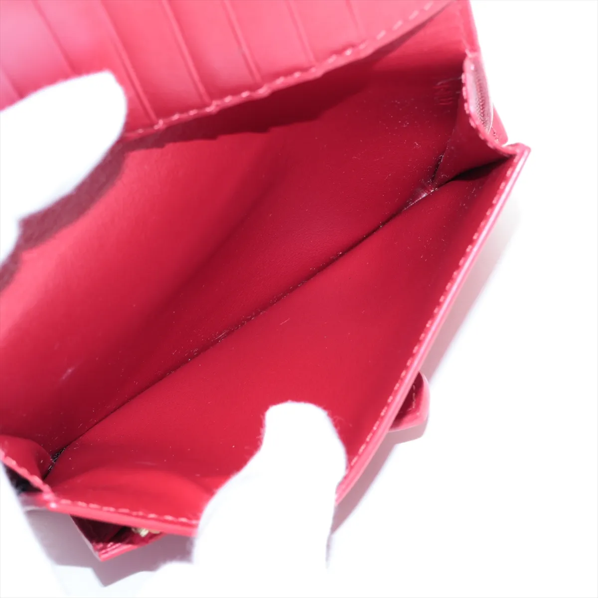 Medium Strap Leather Compact Wallet Red — view 5