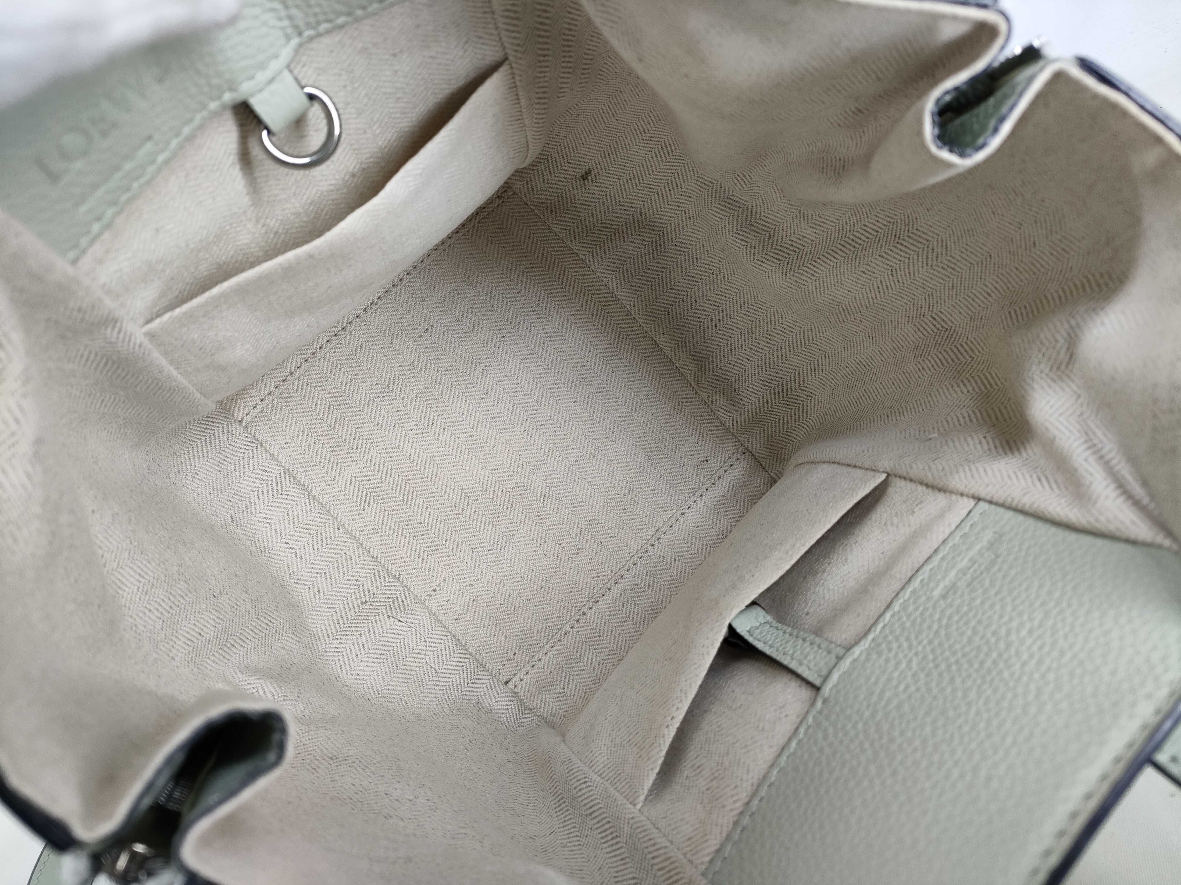 bag, Loewe Hammock bag, small, leather, beige, handbag. — view 9