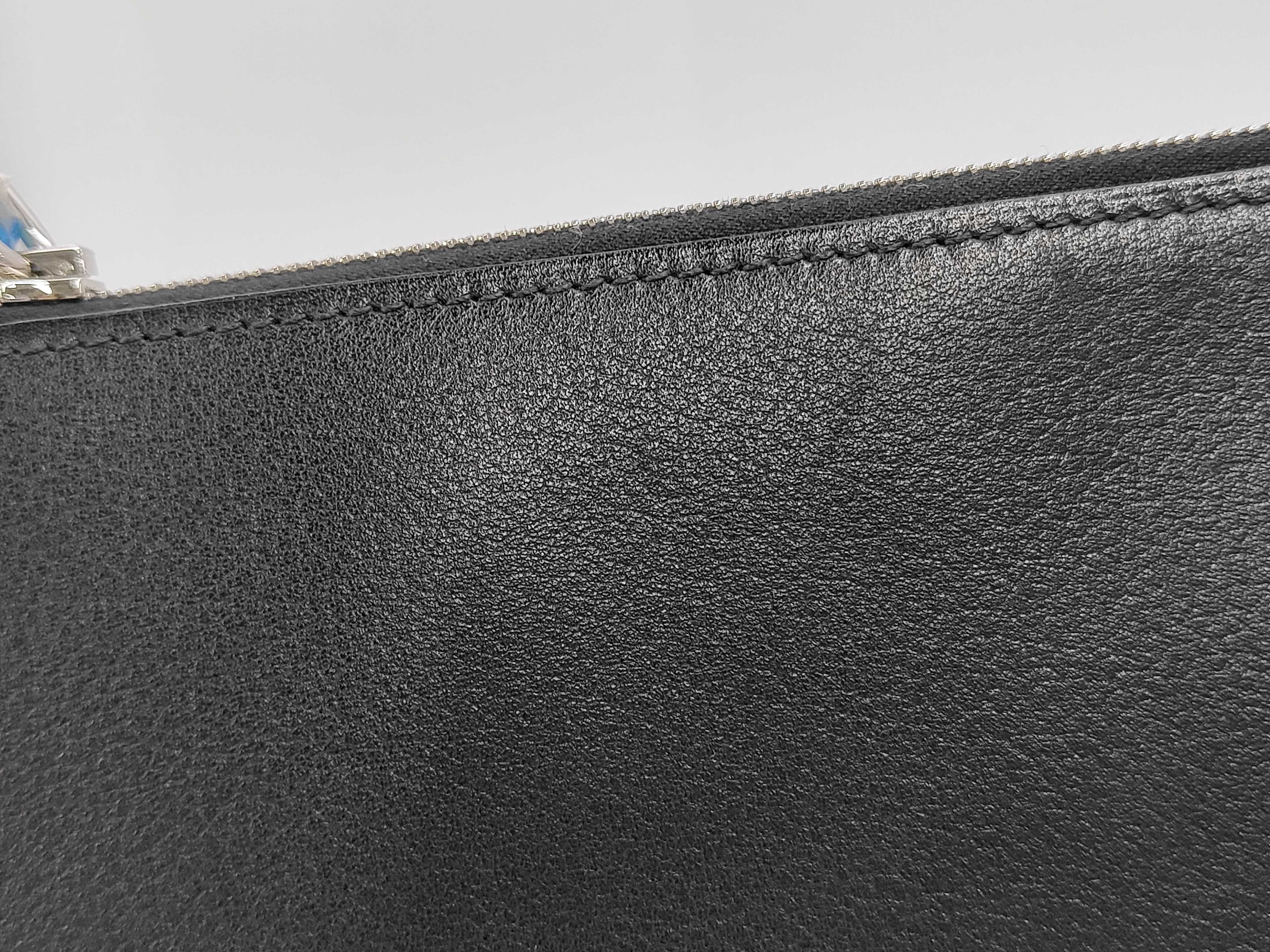 Zip Angou Tougo Chaine d'Ancre Black Silver Hardware K Engraved Shoulder Bag — view 6