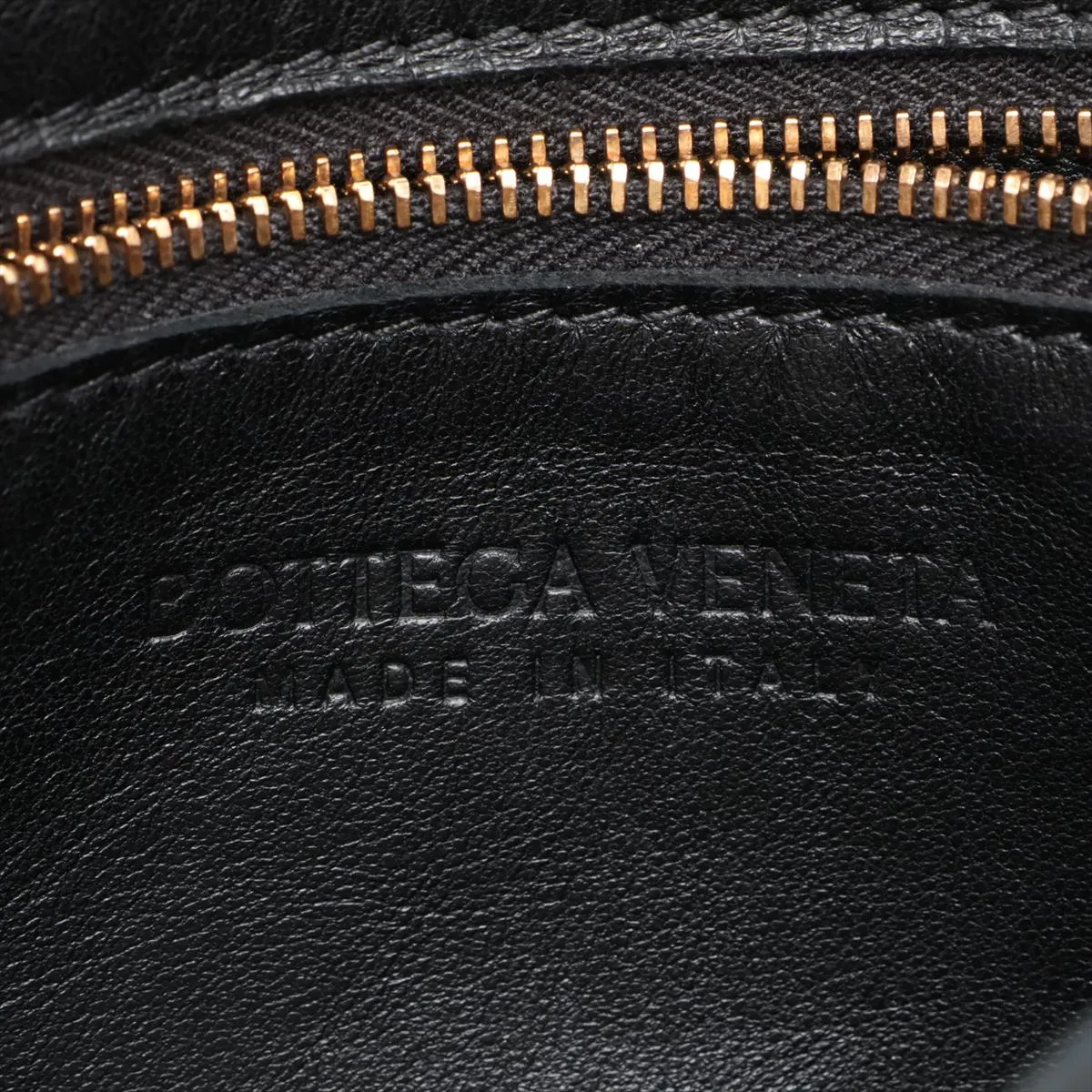 Maxi Intrecciato Cassette Leather Shoulder Bag, Black — view 8