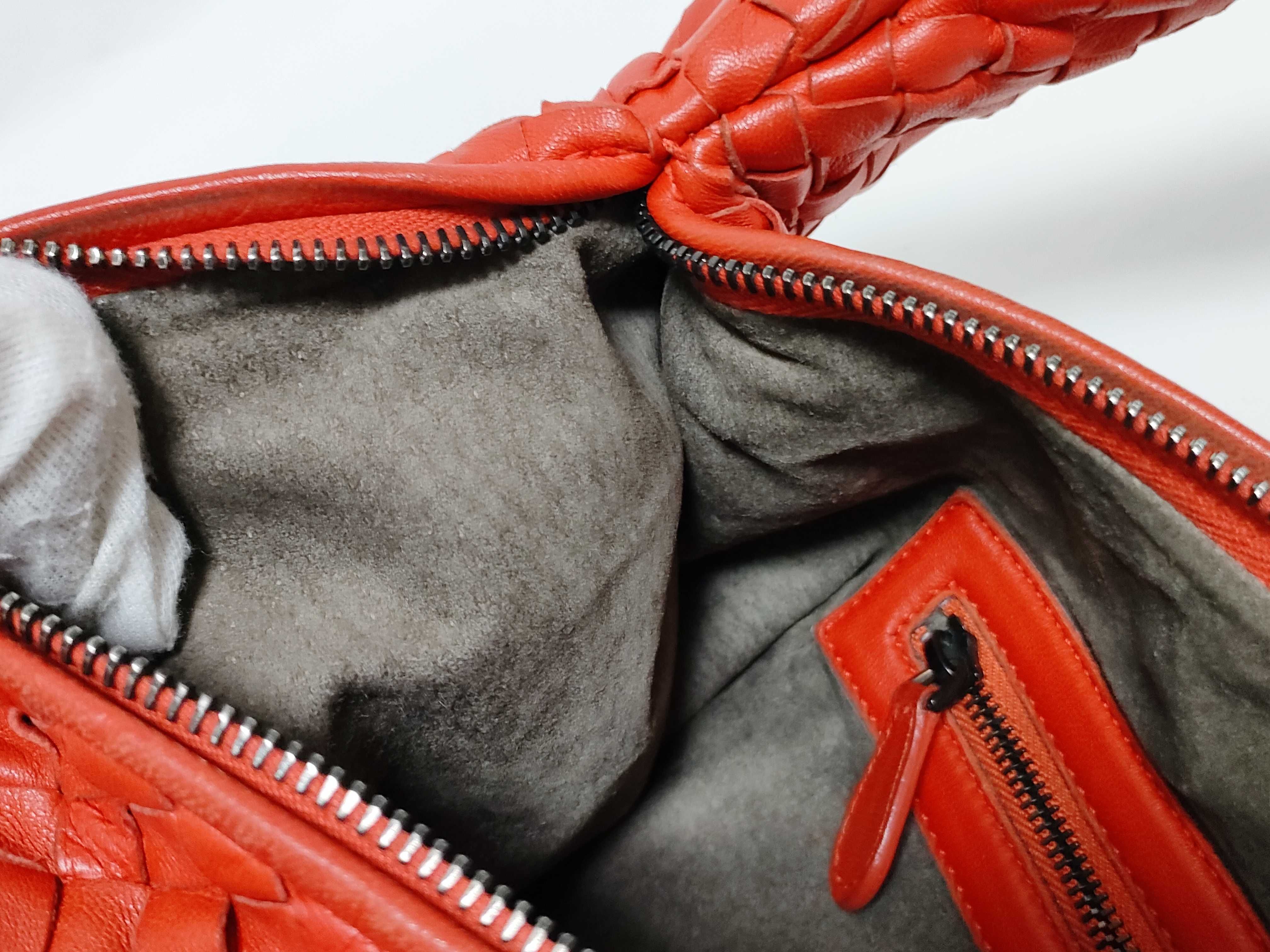Intrecciato Handbag Shoulder Bag — view 9