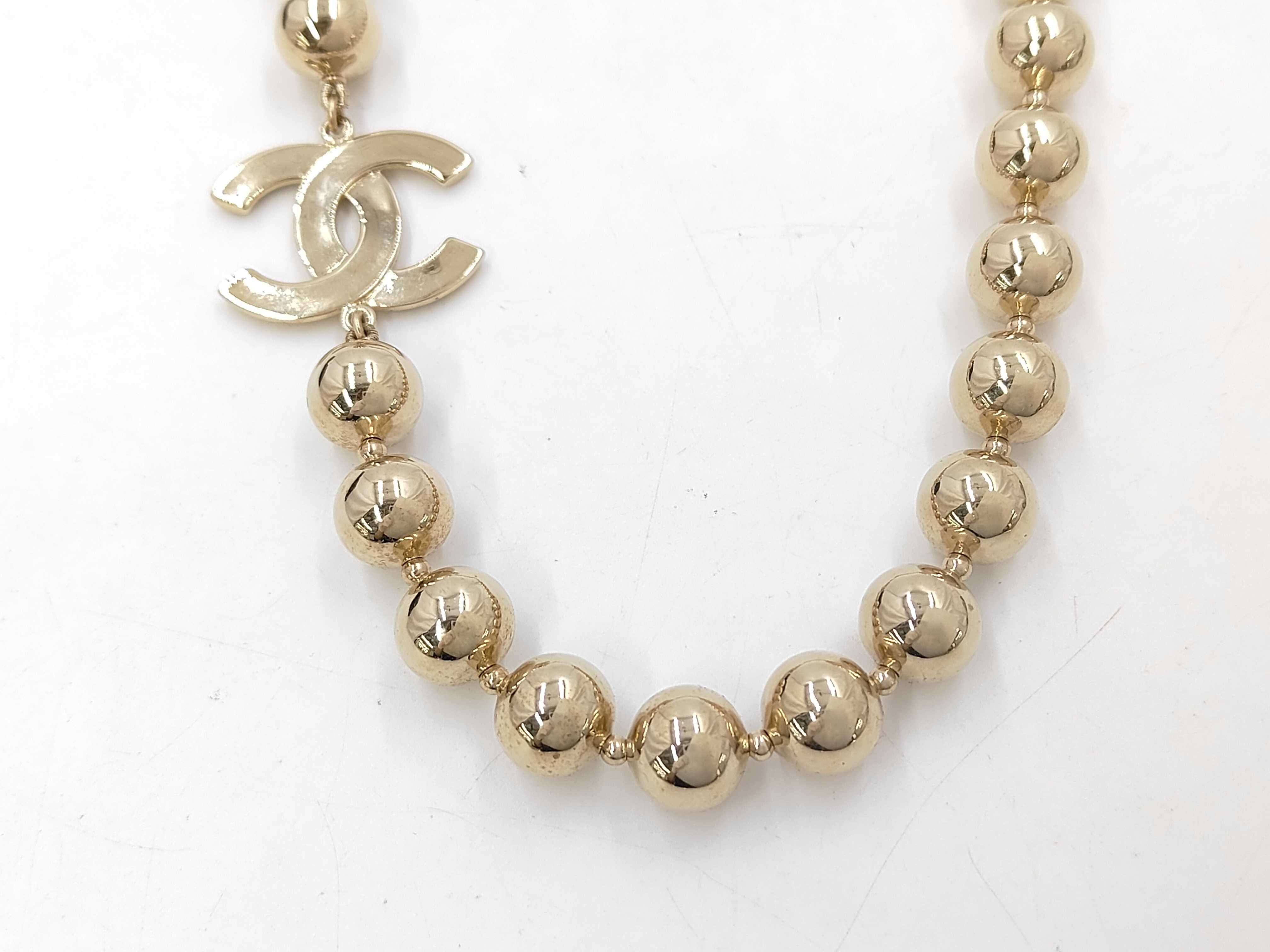necklace — view 3