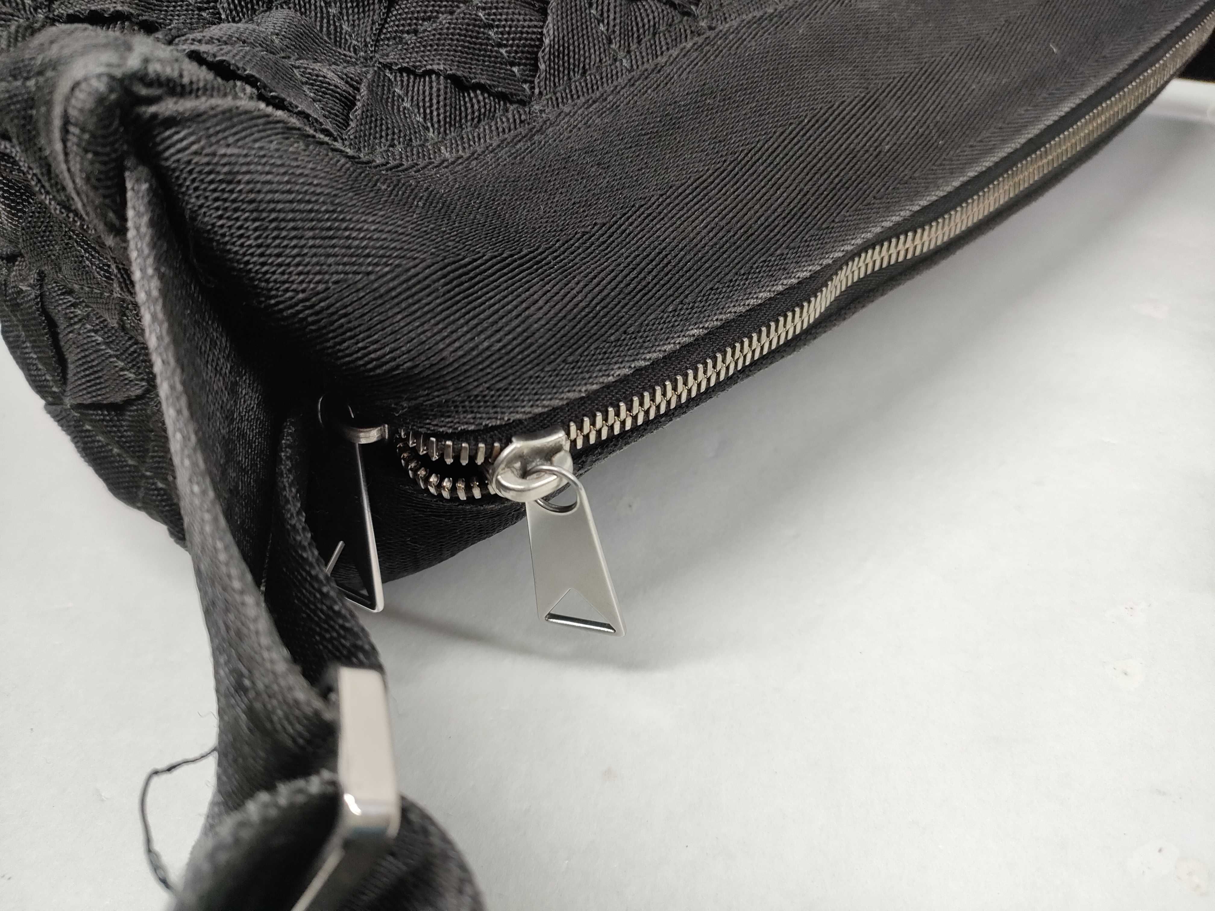 Intrecciato 657952 Shoulder Bag, Black — view 9