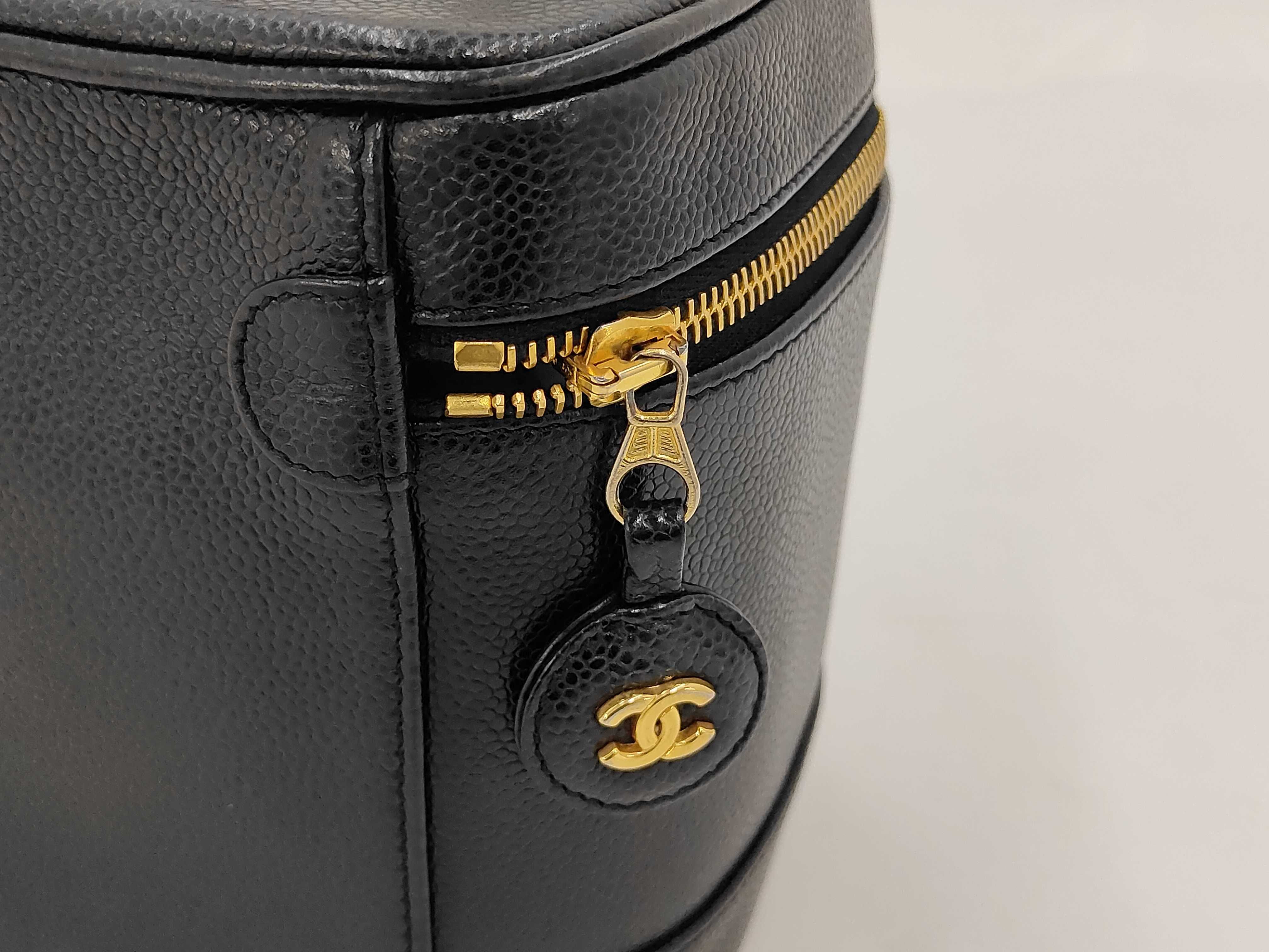 Caviar Vanity Bag — view 7