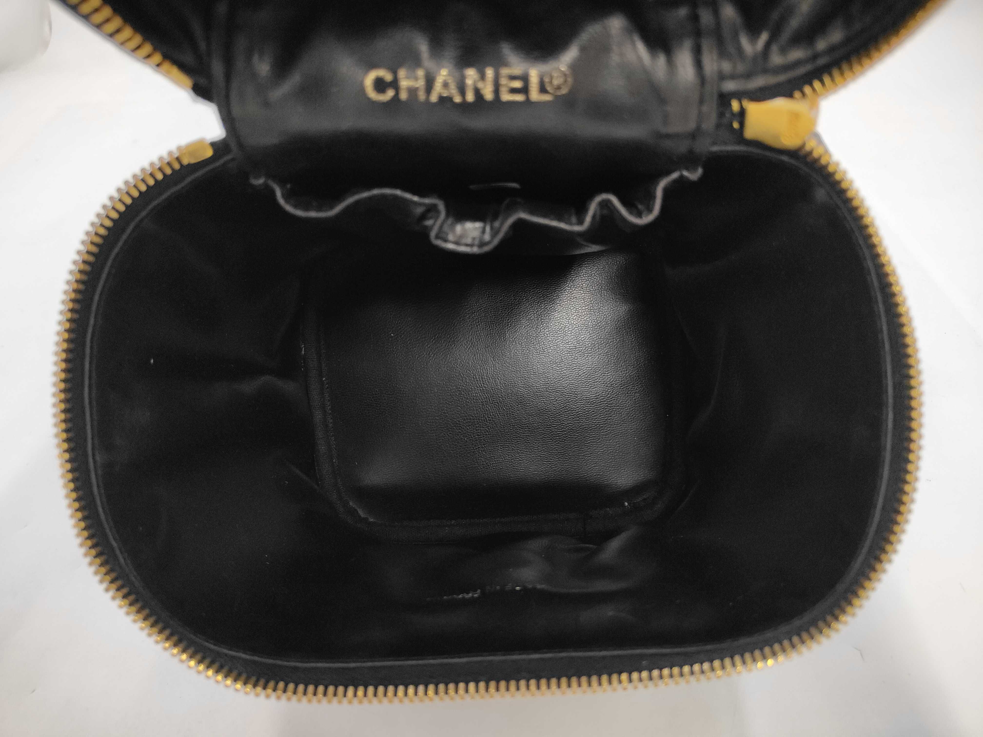 Caviar Vanity Bag — view 8