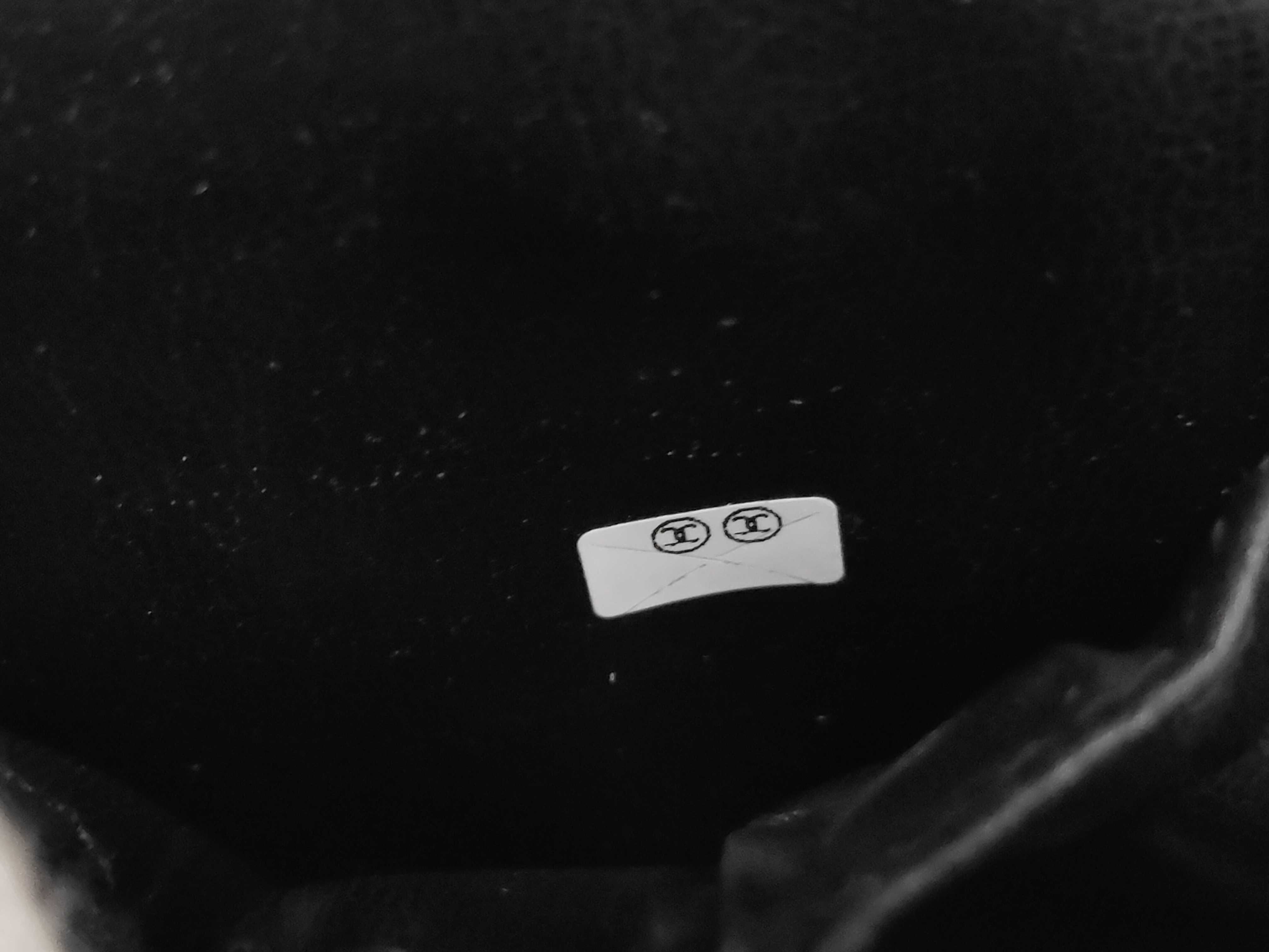 Caviar Vanity Bag — view 10