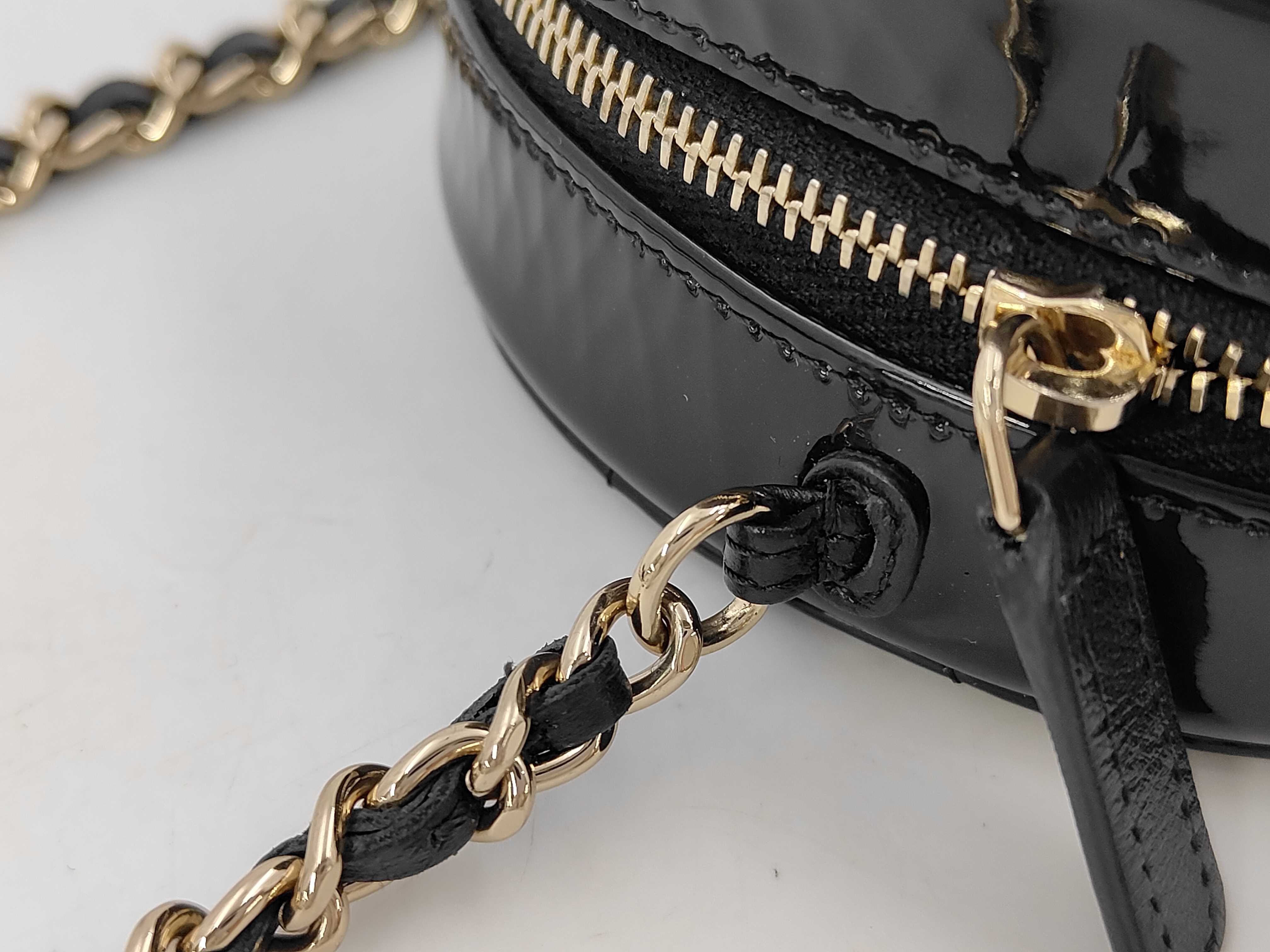 Matelassé Shoulder Bag — view 5