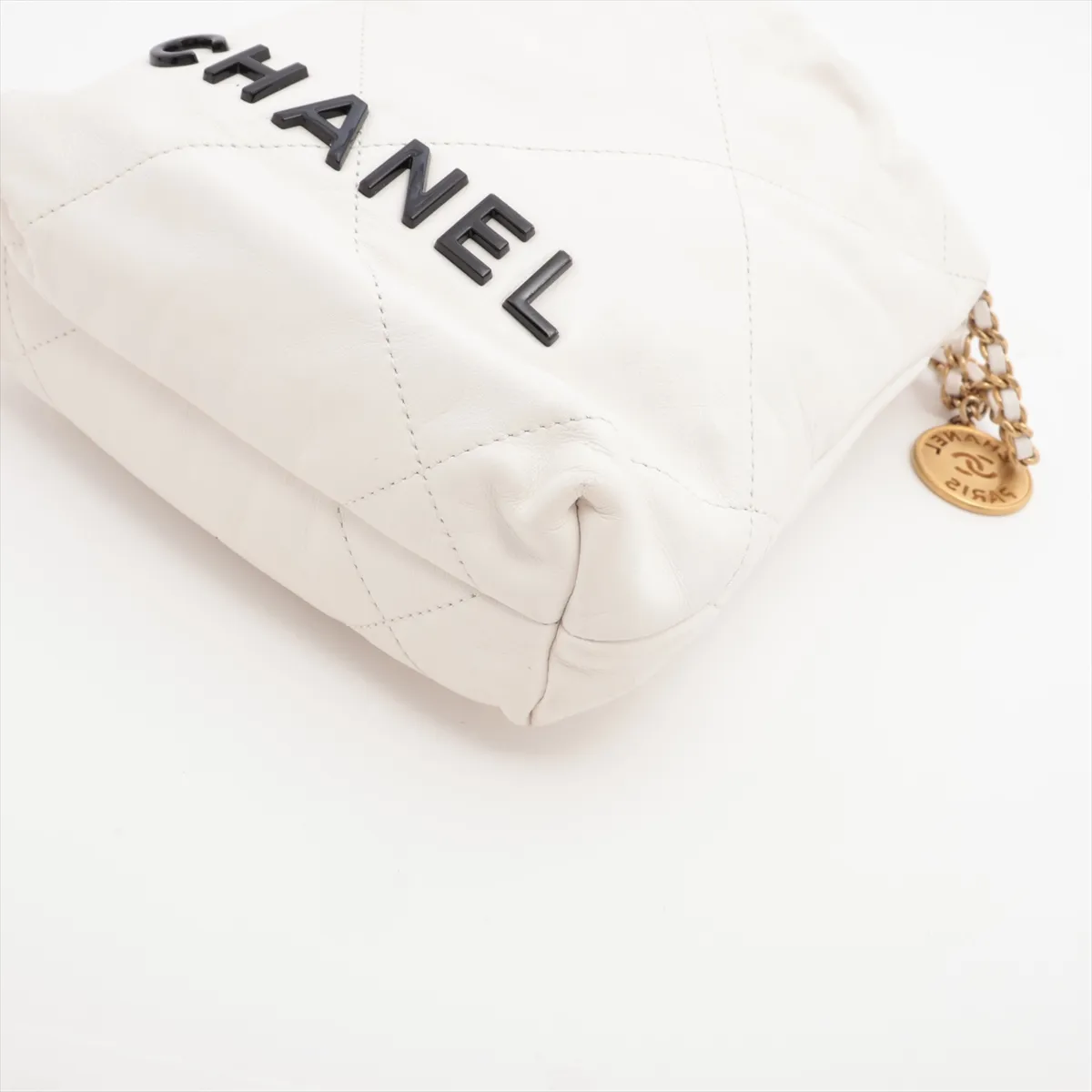 22 Mini Shiny Calfskin Chain Shoulder Bag White Gold Hardware X90A325K Random Plate AS3980 — view 3