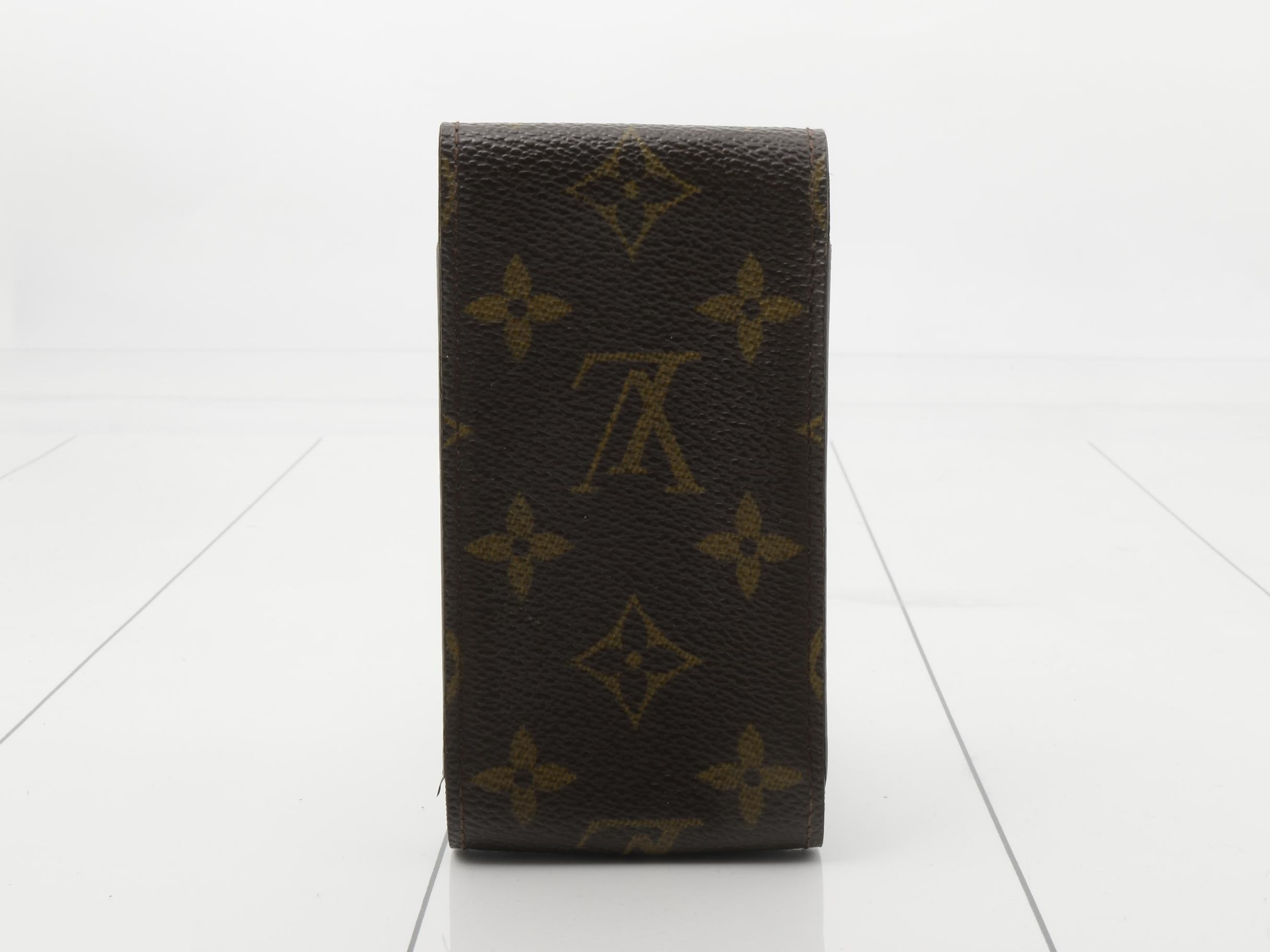 M63024 Etui Cigarette — view 2