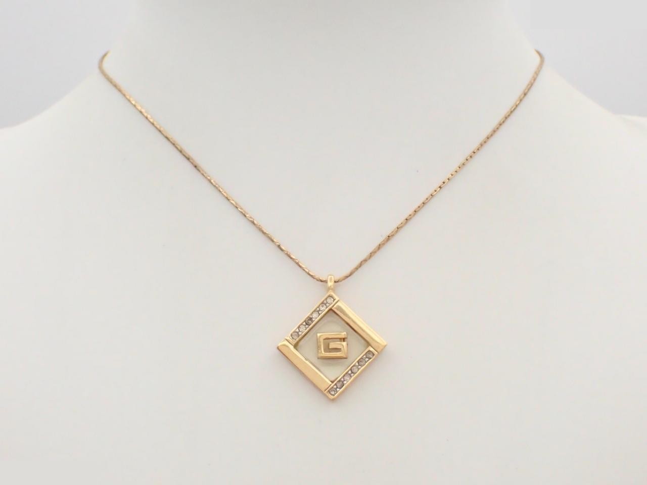 Other lines: Precious metal necklaces and pendants, chain approximately 36cm. — view 3