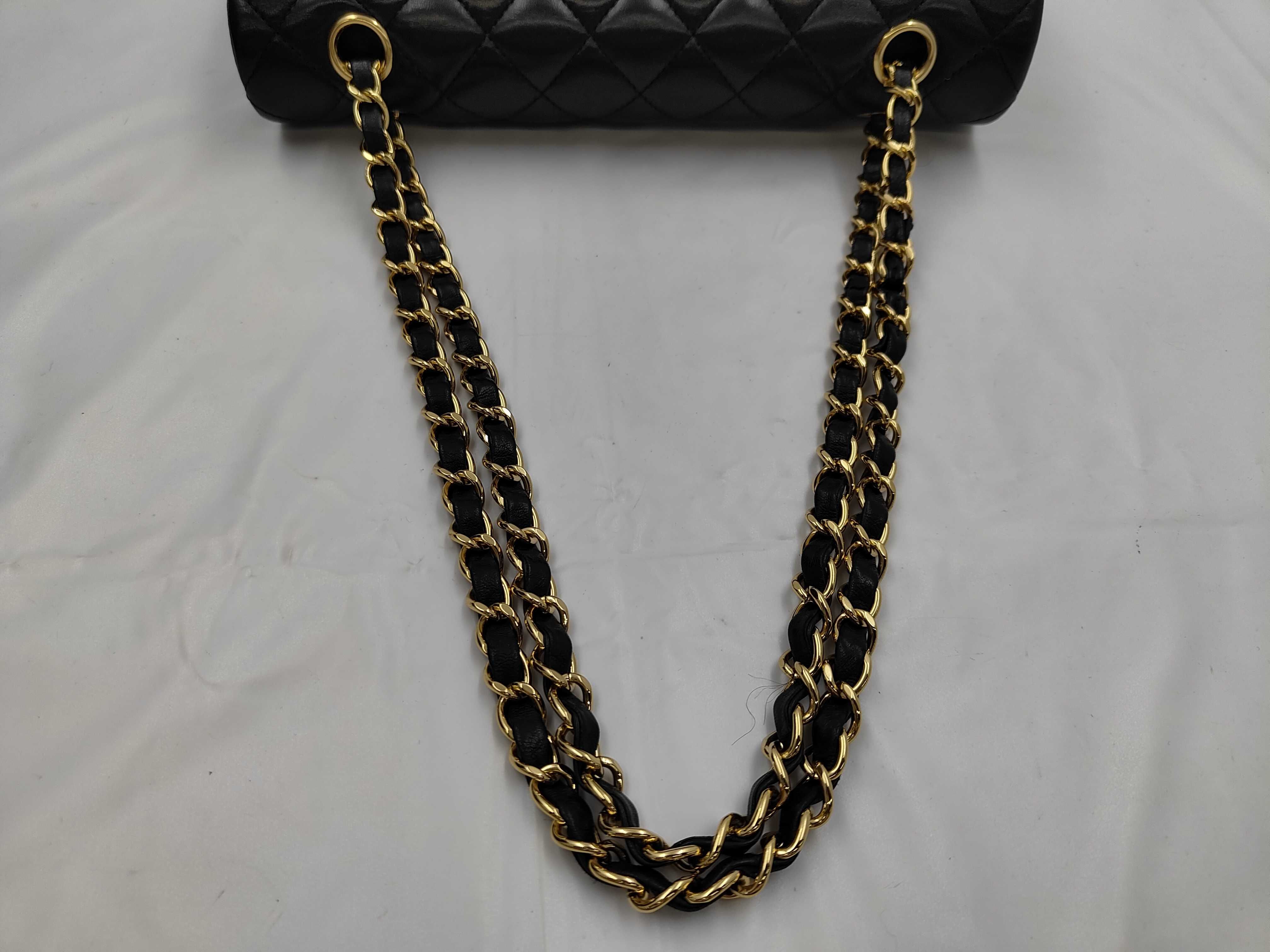 CF Medium Chain Bag Shoulder Bag — view 3