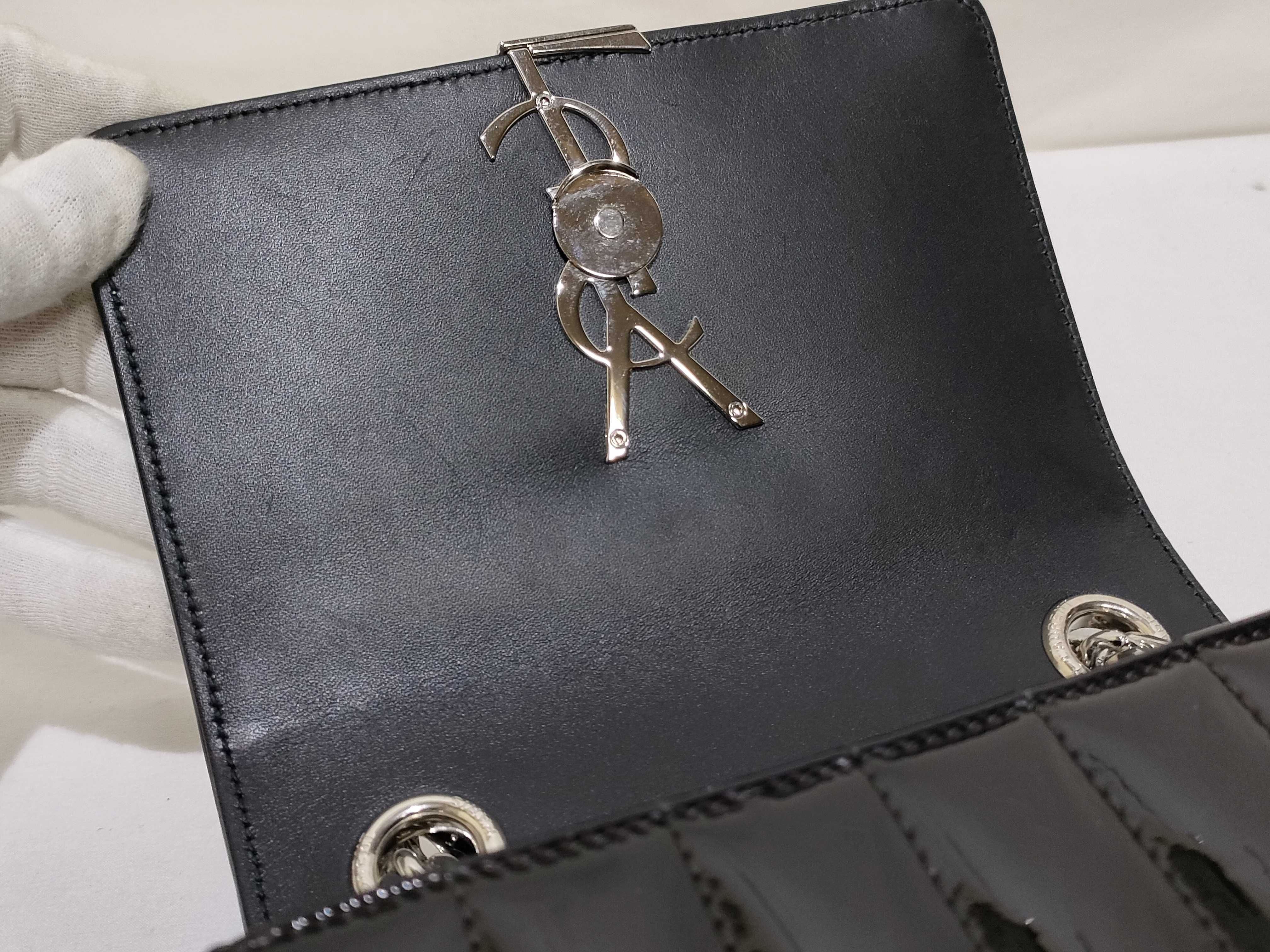 Cassandra Chain Shoulder Bag — view 11