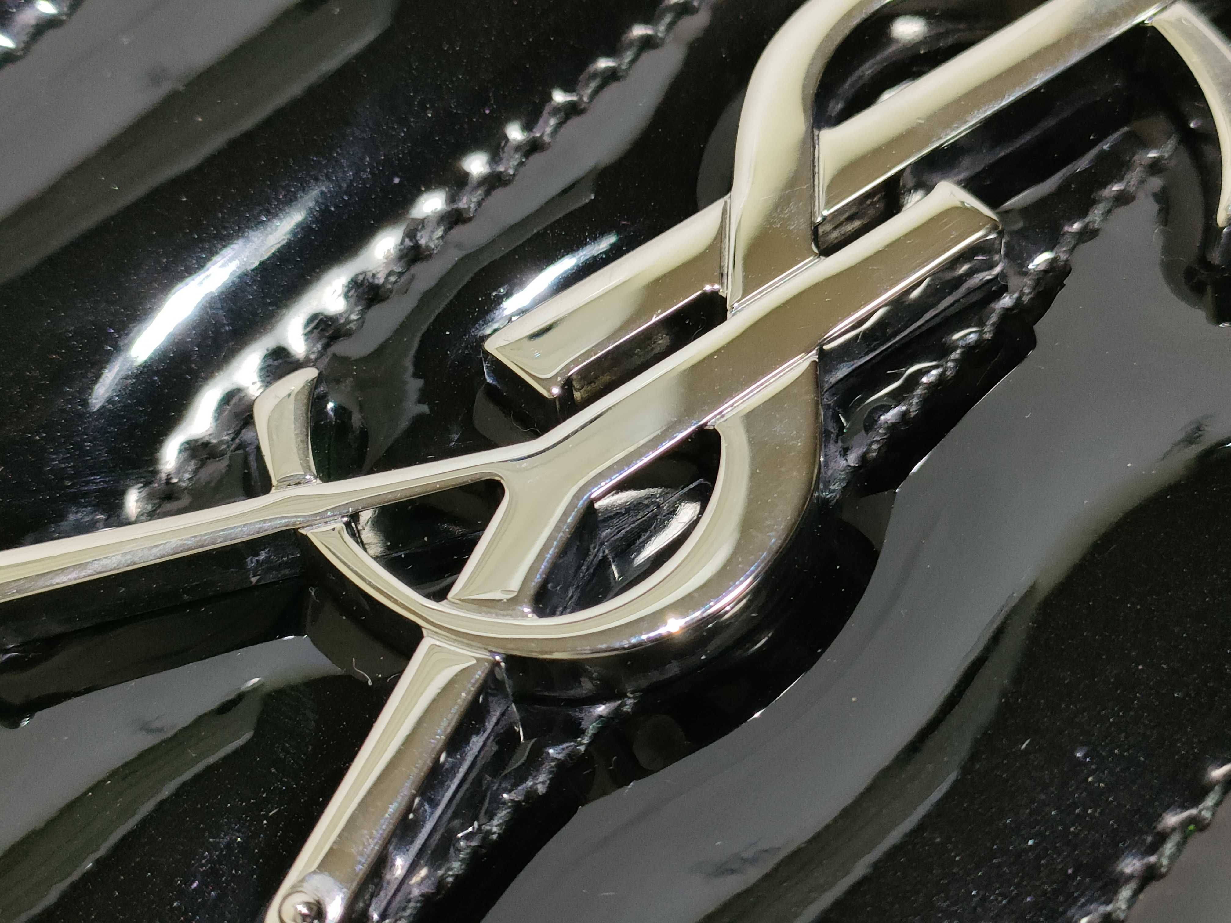 Cassandra Chain Shoulder Bag — view 15