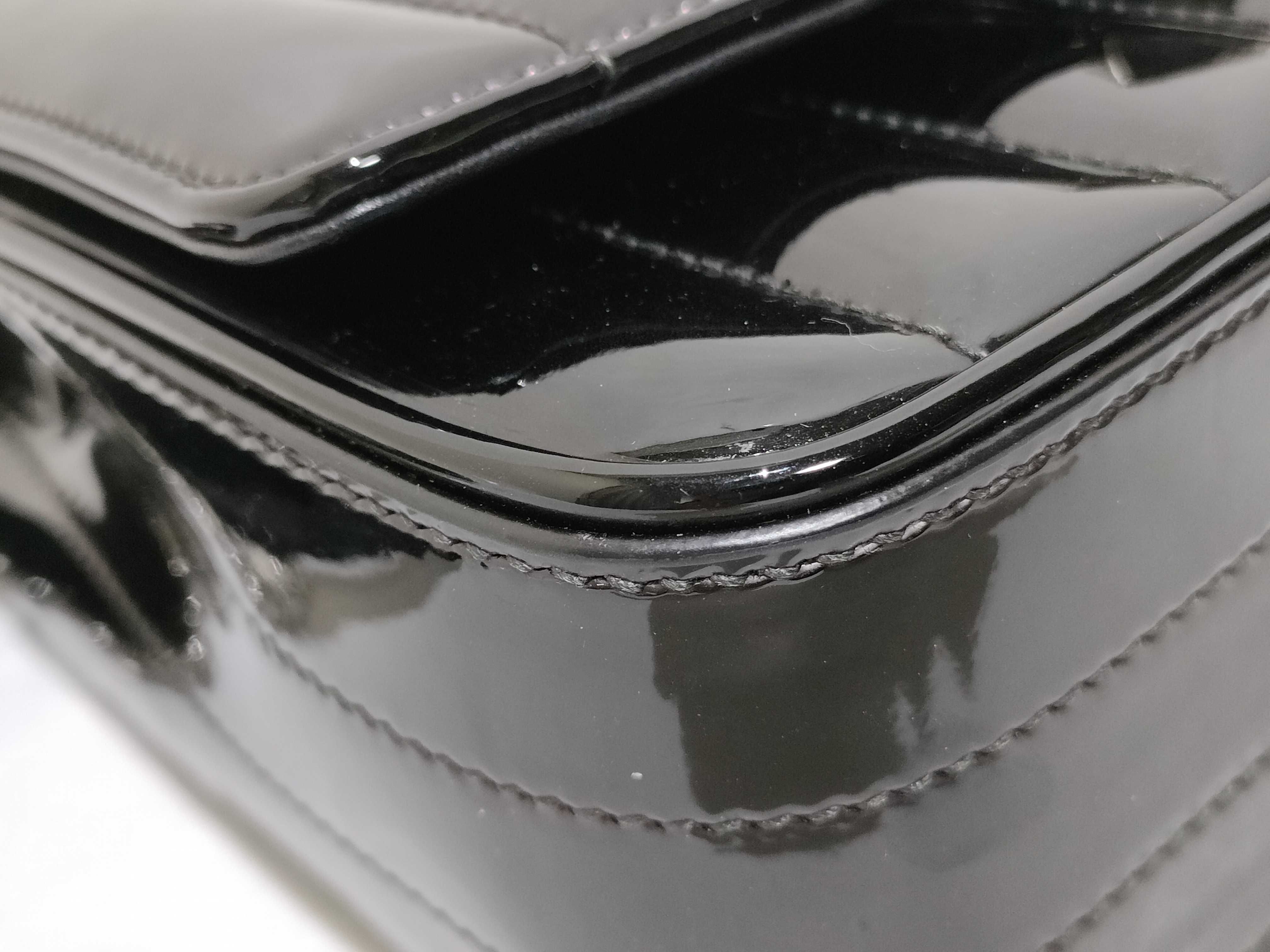 Cassandra Chain Shoulder Bag — view 6