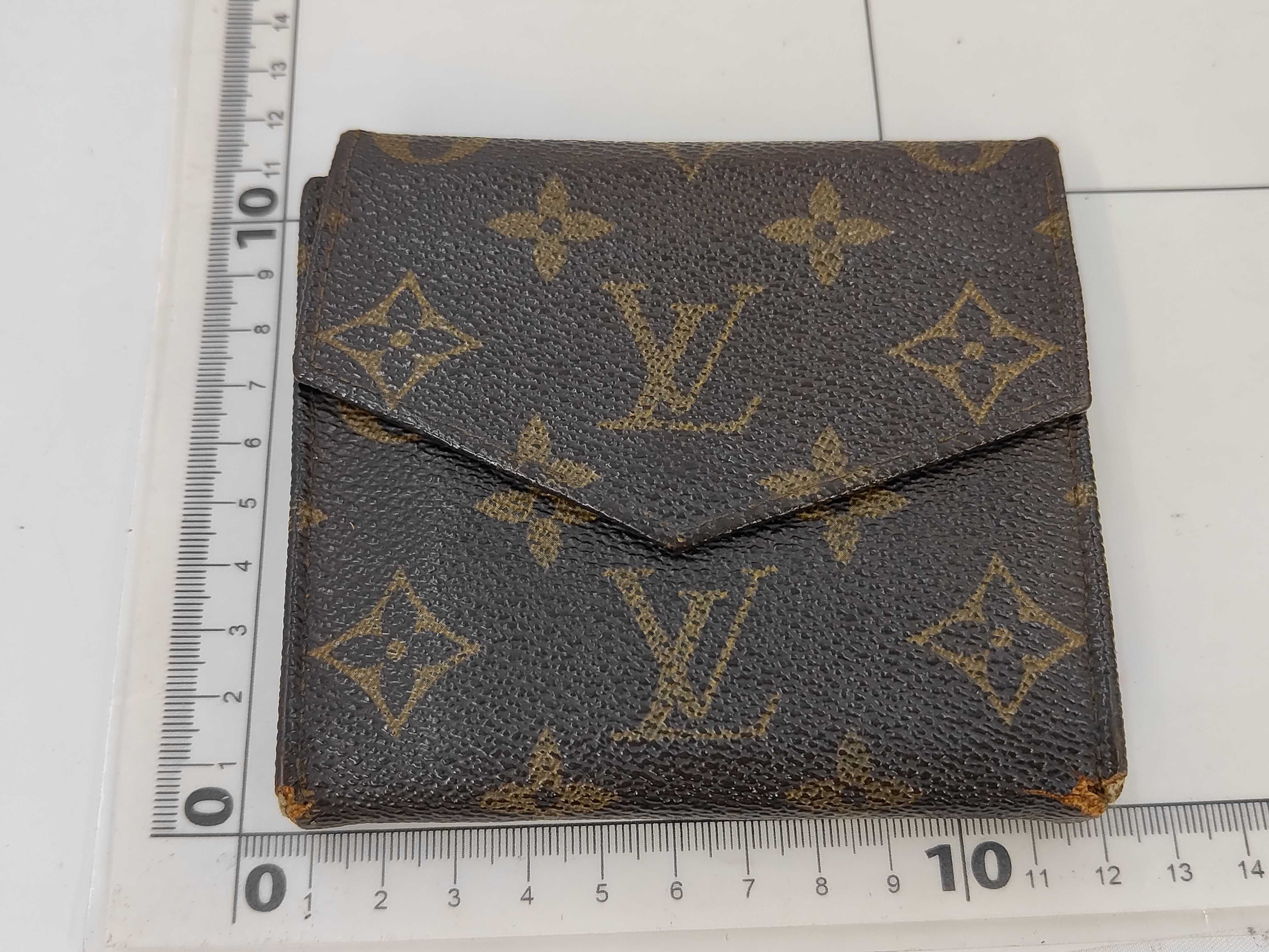wallet — view 2