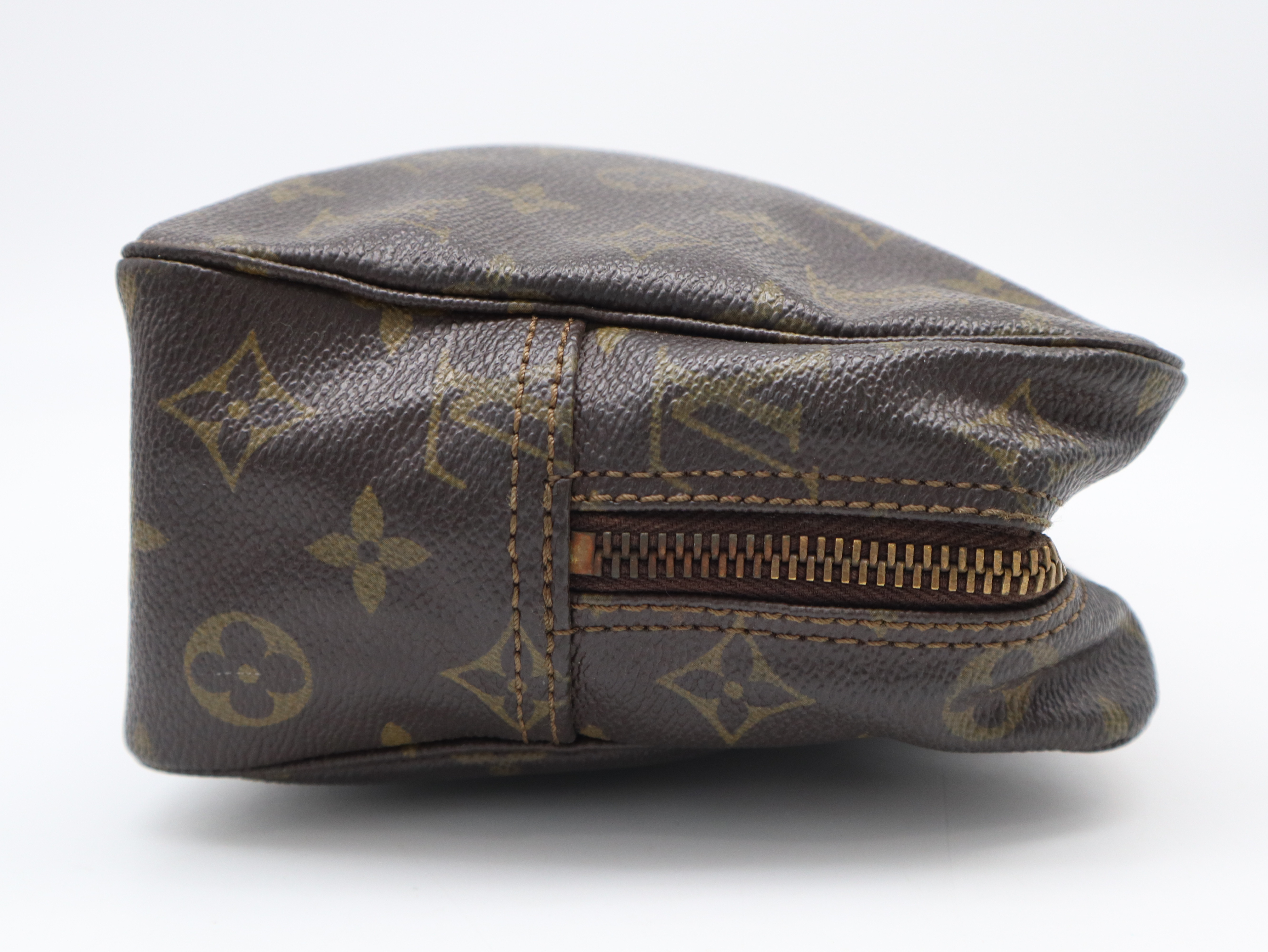 M47522 Monogram Trousse Toilette 28 Second Bag — view 4
