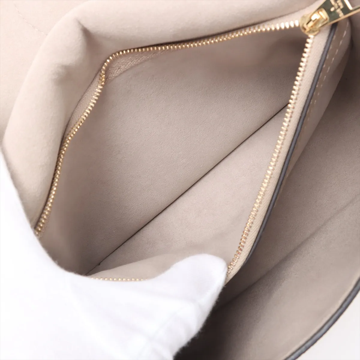 Monogram Empreinte Diane M46583 Beige (RFID detected) — view 9