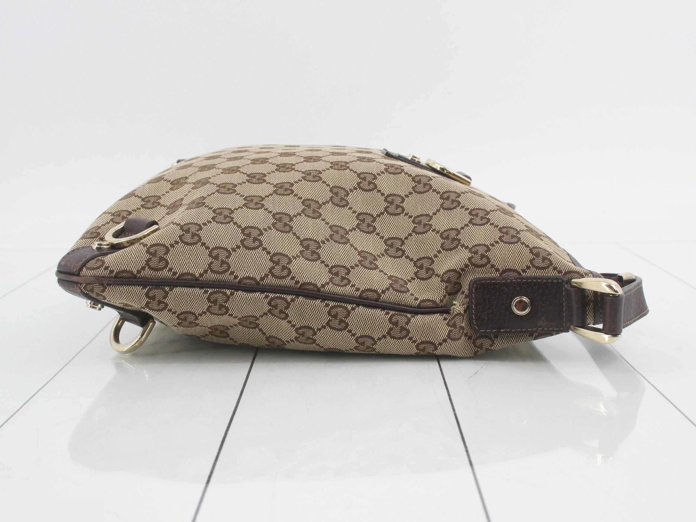 GG Canvas Shoulder Bag — view 3