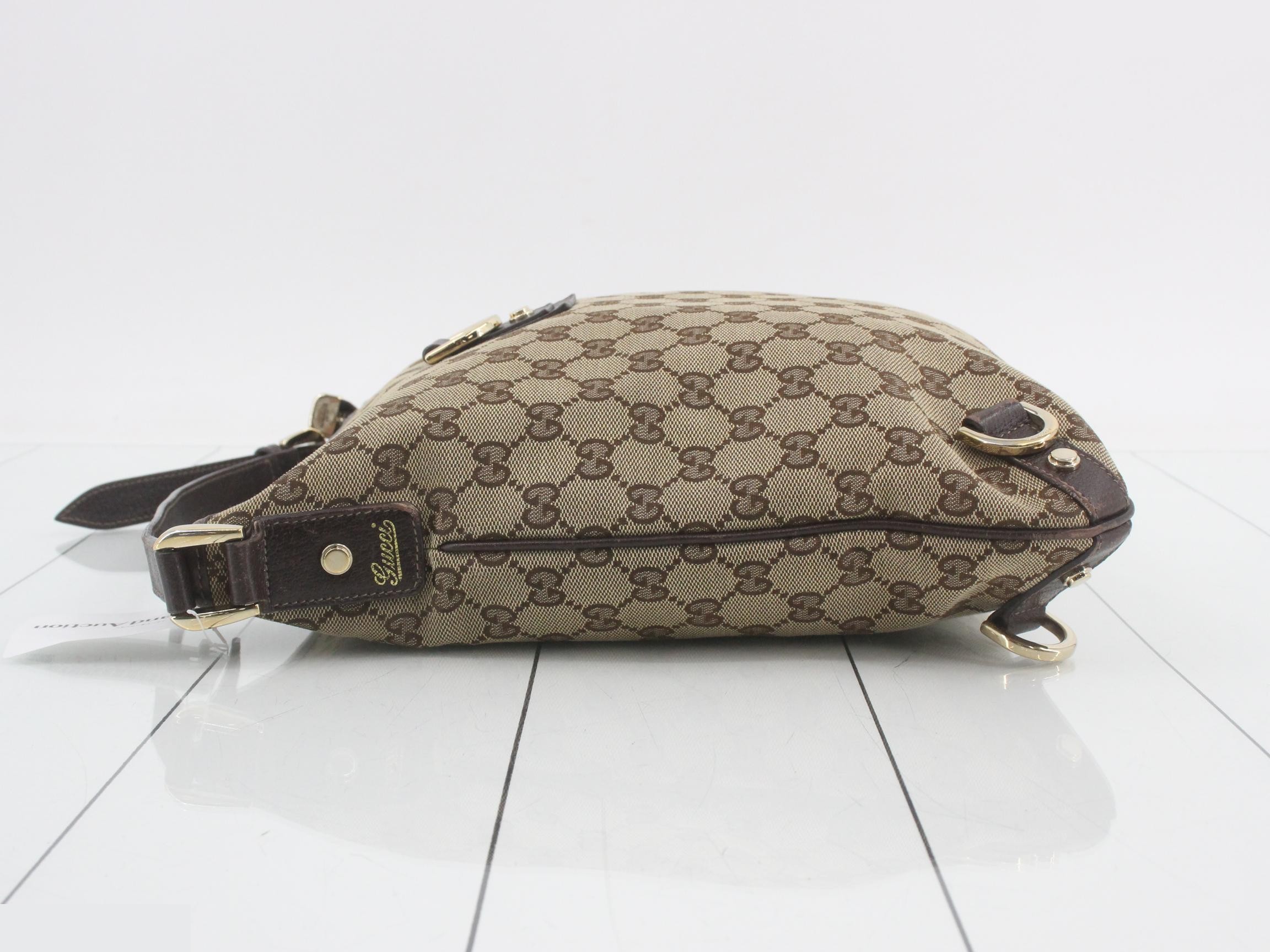 GG Canvas Shoulder Bag — view 4