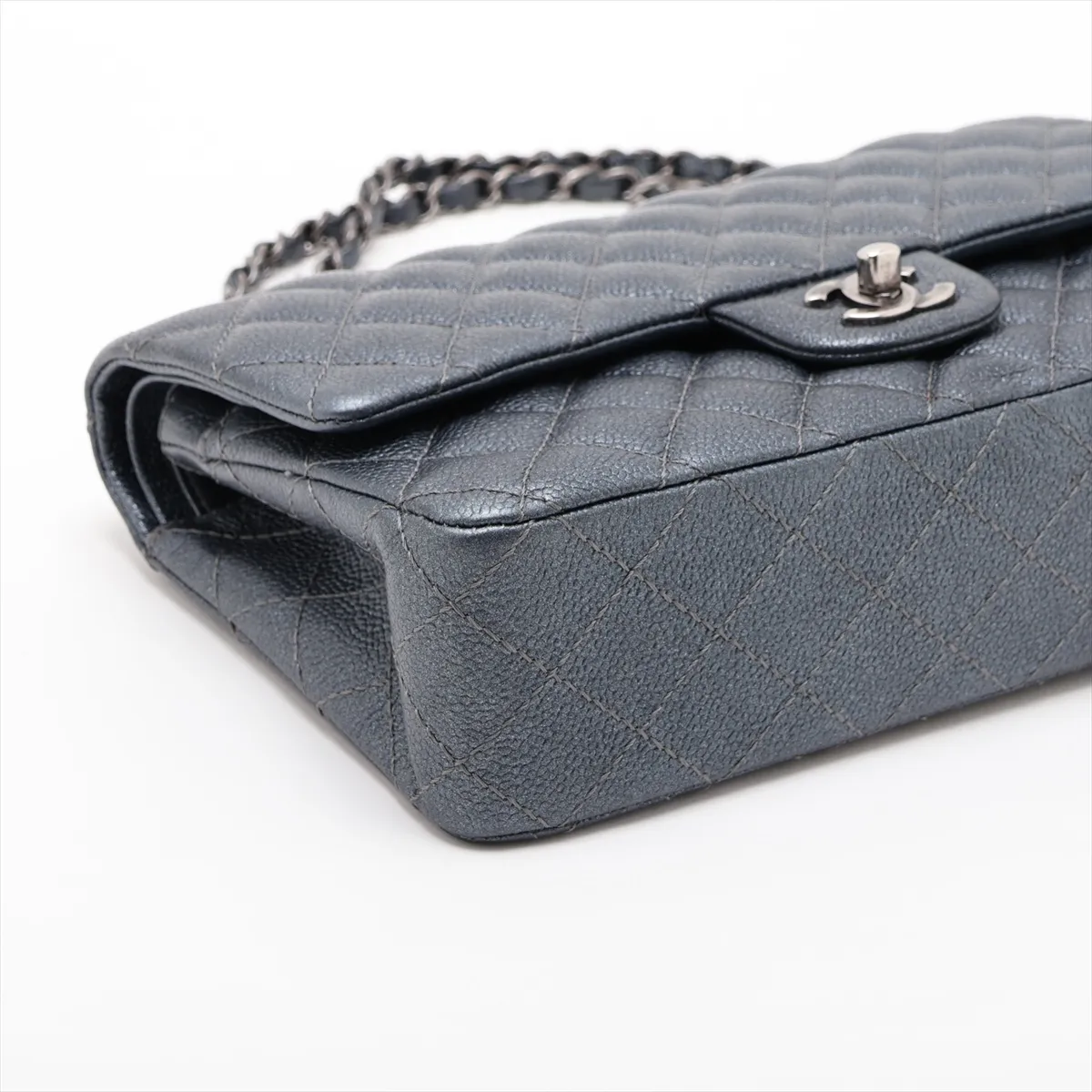 [Individually packaged] Chanel Matelassé 25 Caviar Skin Double Flap Double Chain Bag, Gray, Gunmetal Hardware, 20325728, Serial Number in the 20s, A01112 — view 4