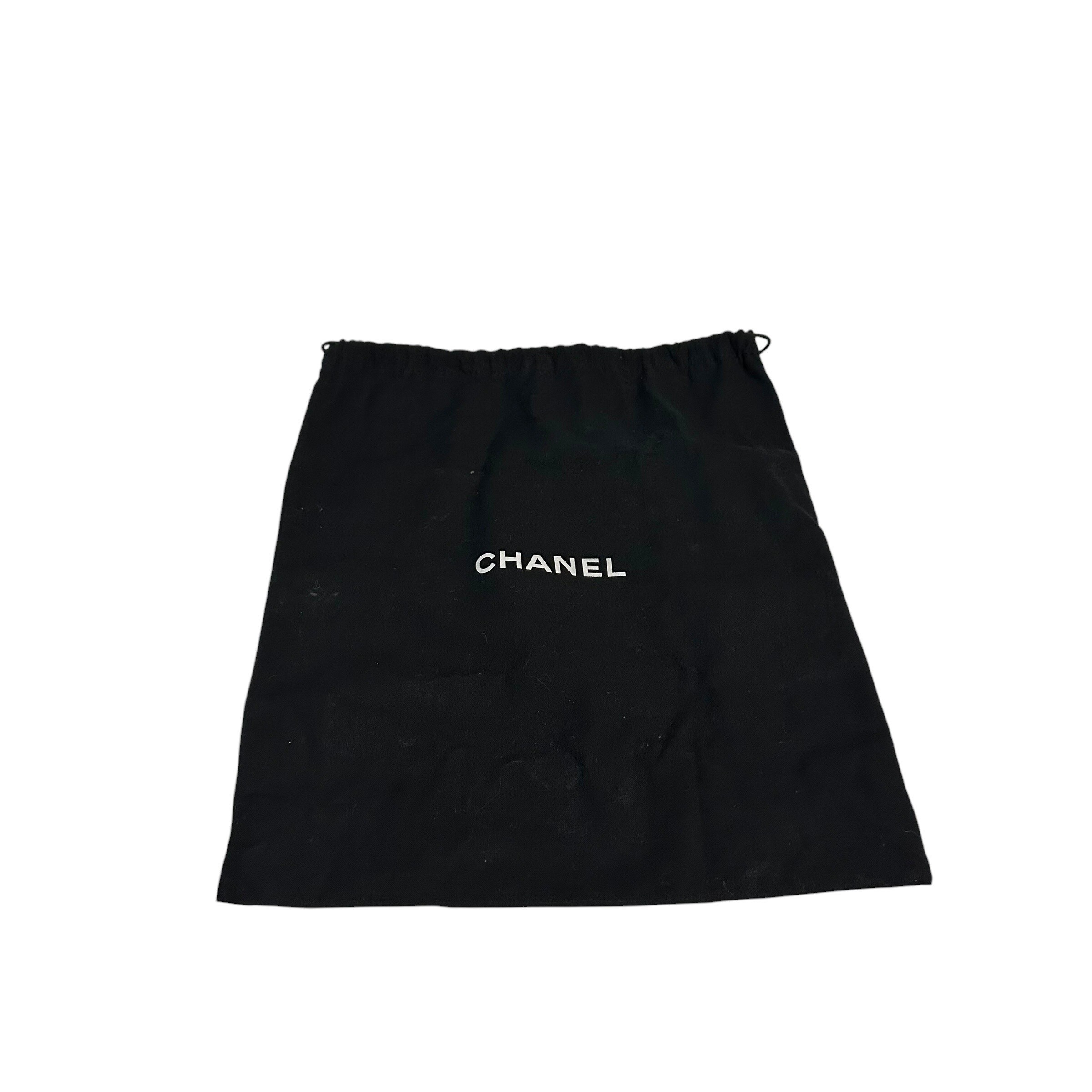 Matelassé Patent Leather Single Flap Double Chain Bag — view 12