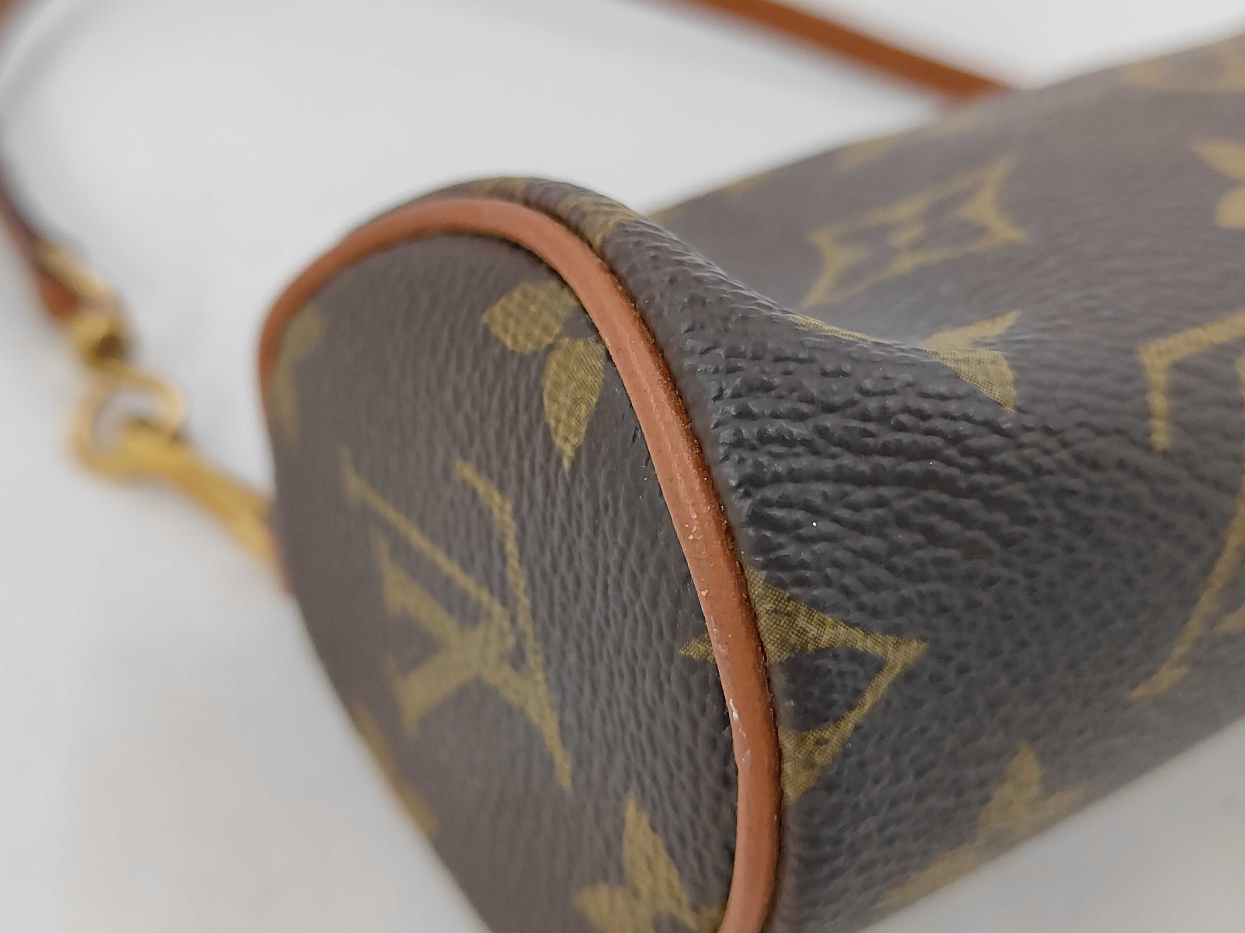Monogram Louis Vuitton Monogram Papillon attached pouch — view 3