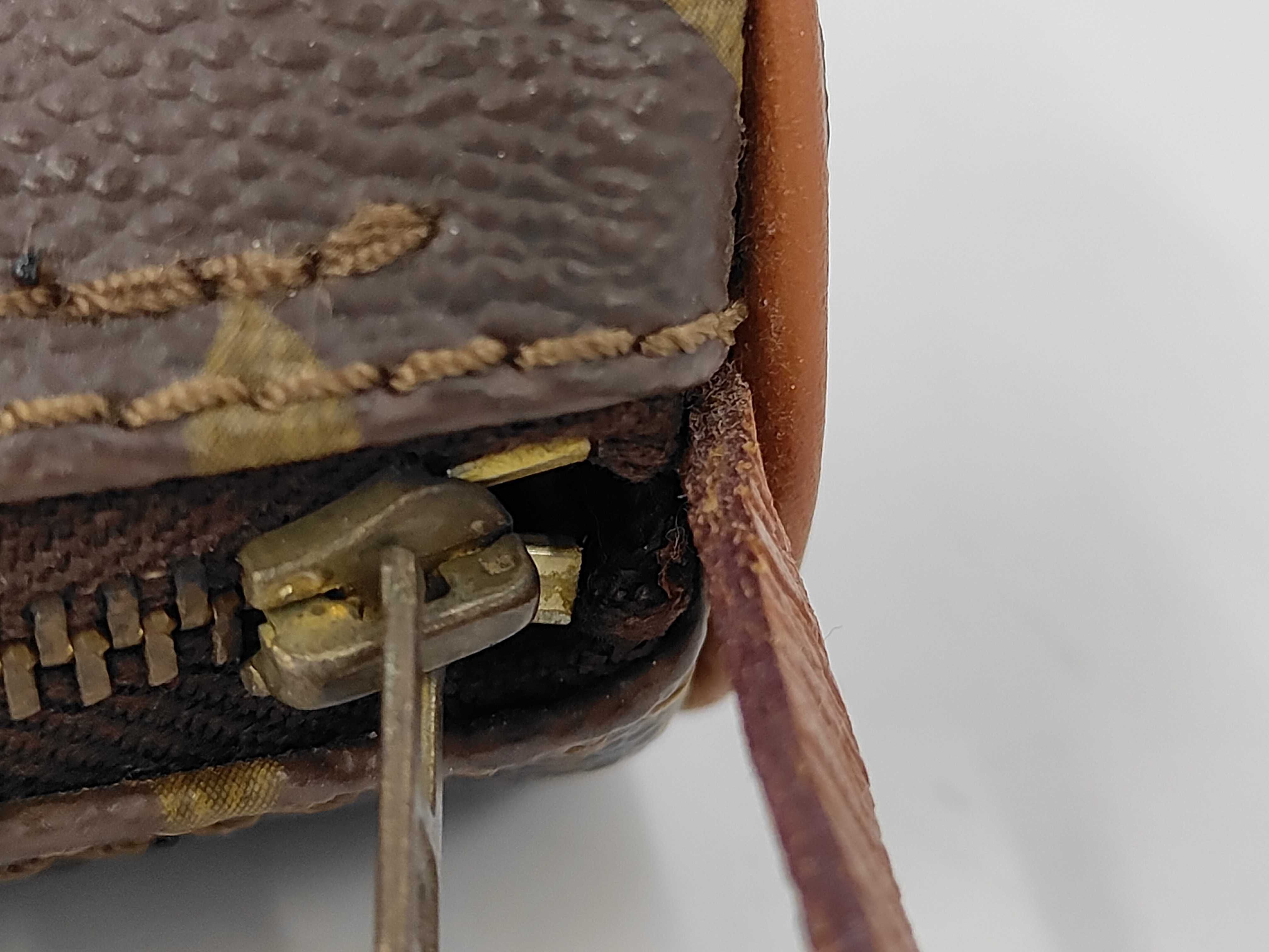 Monogram Louis Vuitton Monogram Papillon attached pouch — view 6