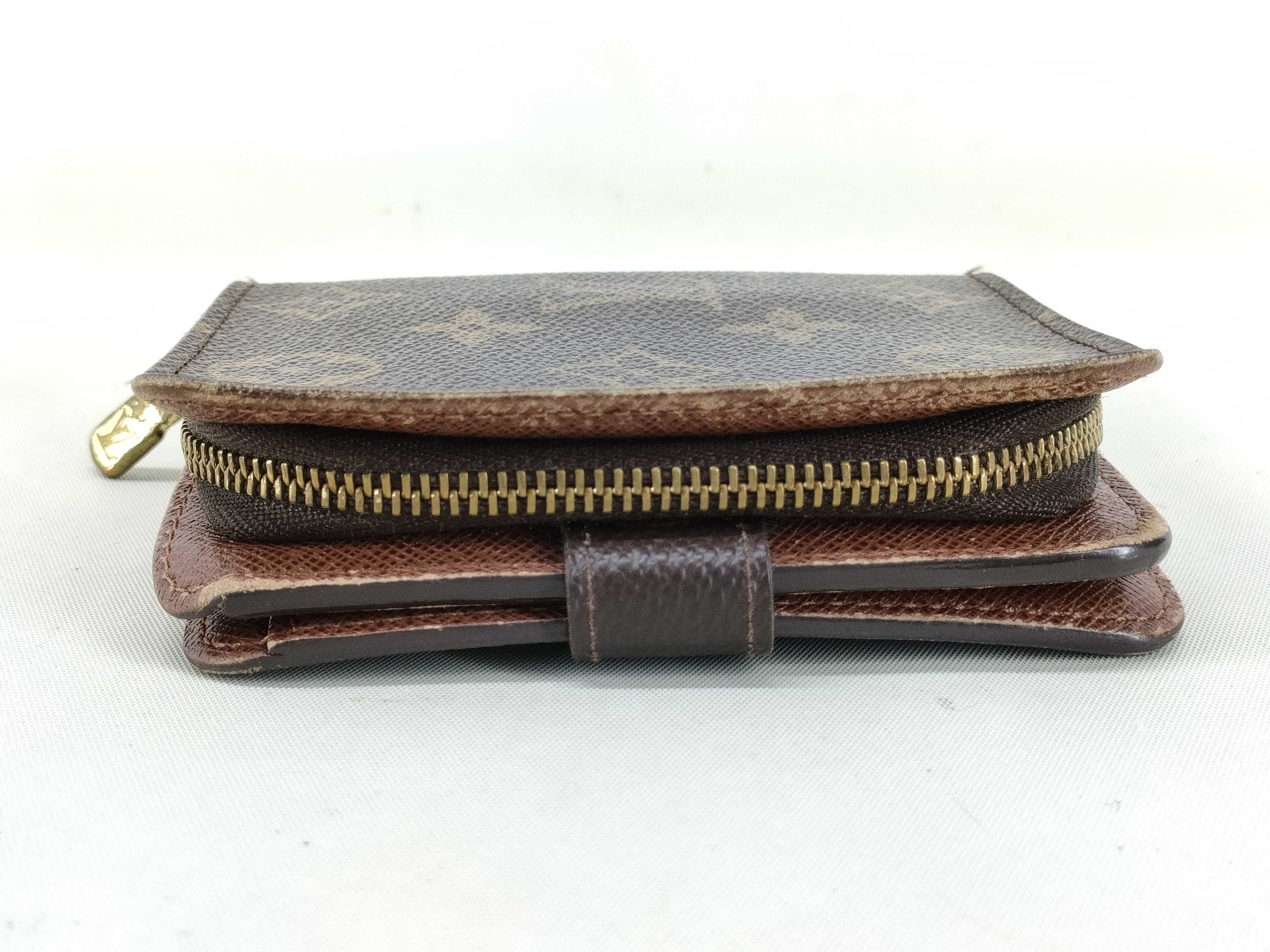 Monogram Louis Vuitton Monogram Compact Zip M61667 CA0074 Wallet — view 5