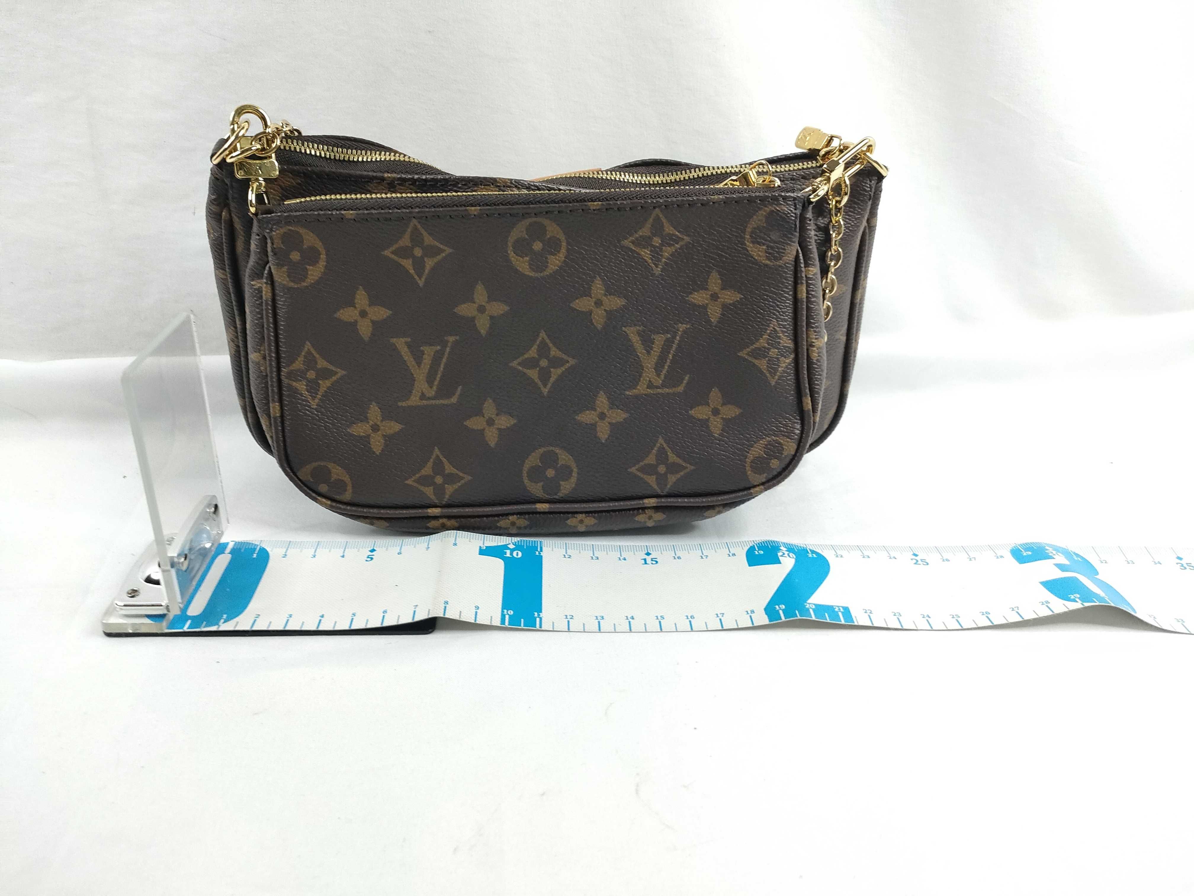 Monogram Louis Vuitton Multipochette Accessoires Shoulder Bag Monogram M44813 Shoulder Bag — view 2