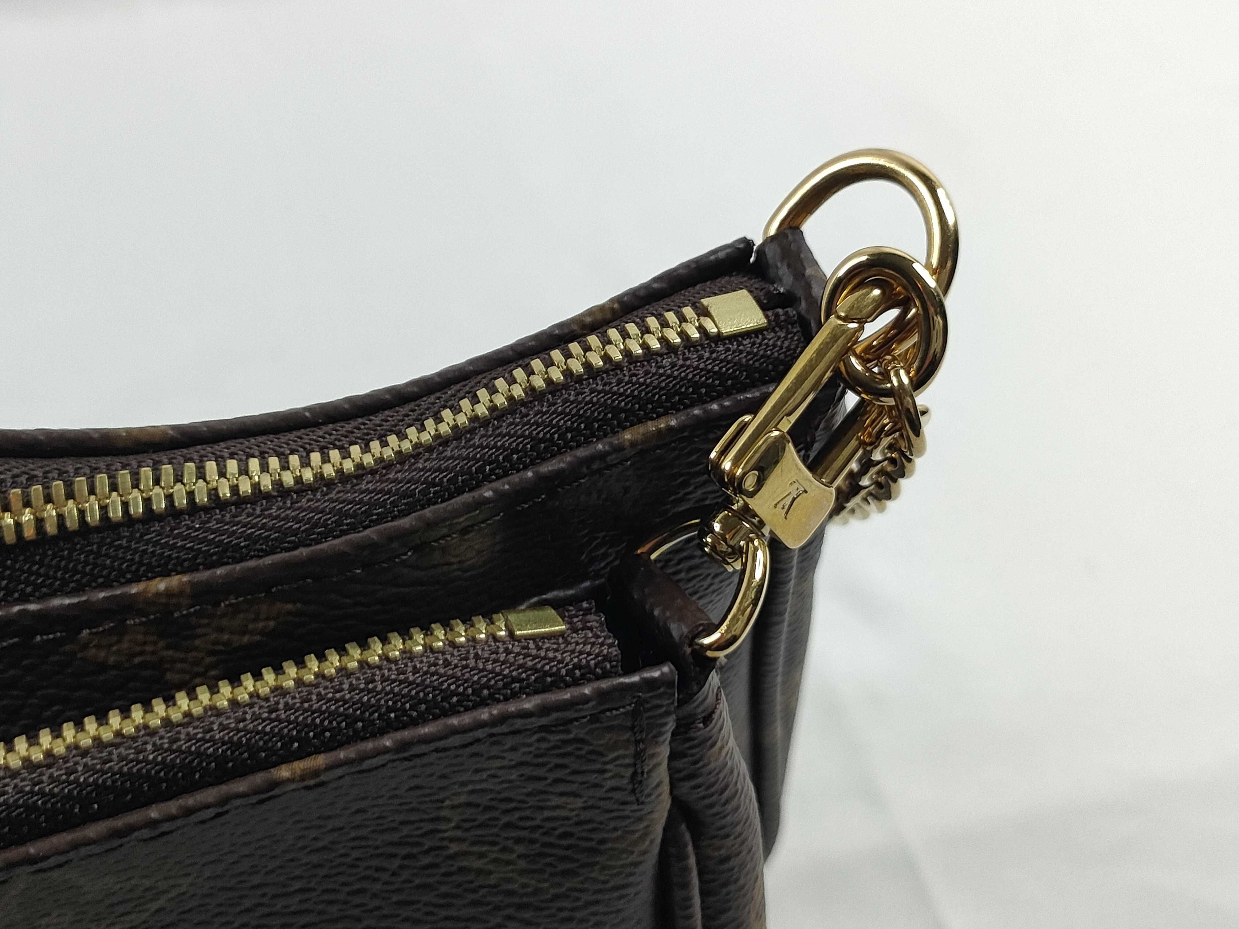 Monogram Louis Vuitton Multipochette Accessoires Shoulder Bag Monogram M44813 Shoulder Bag — view 8