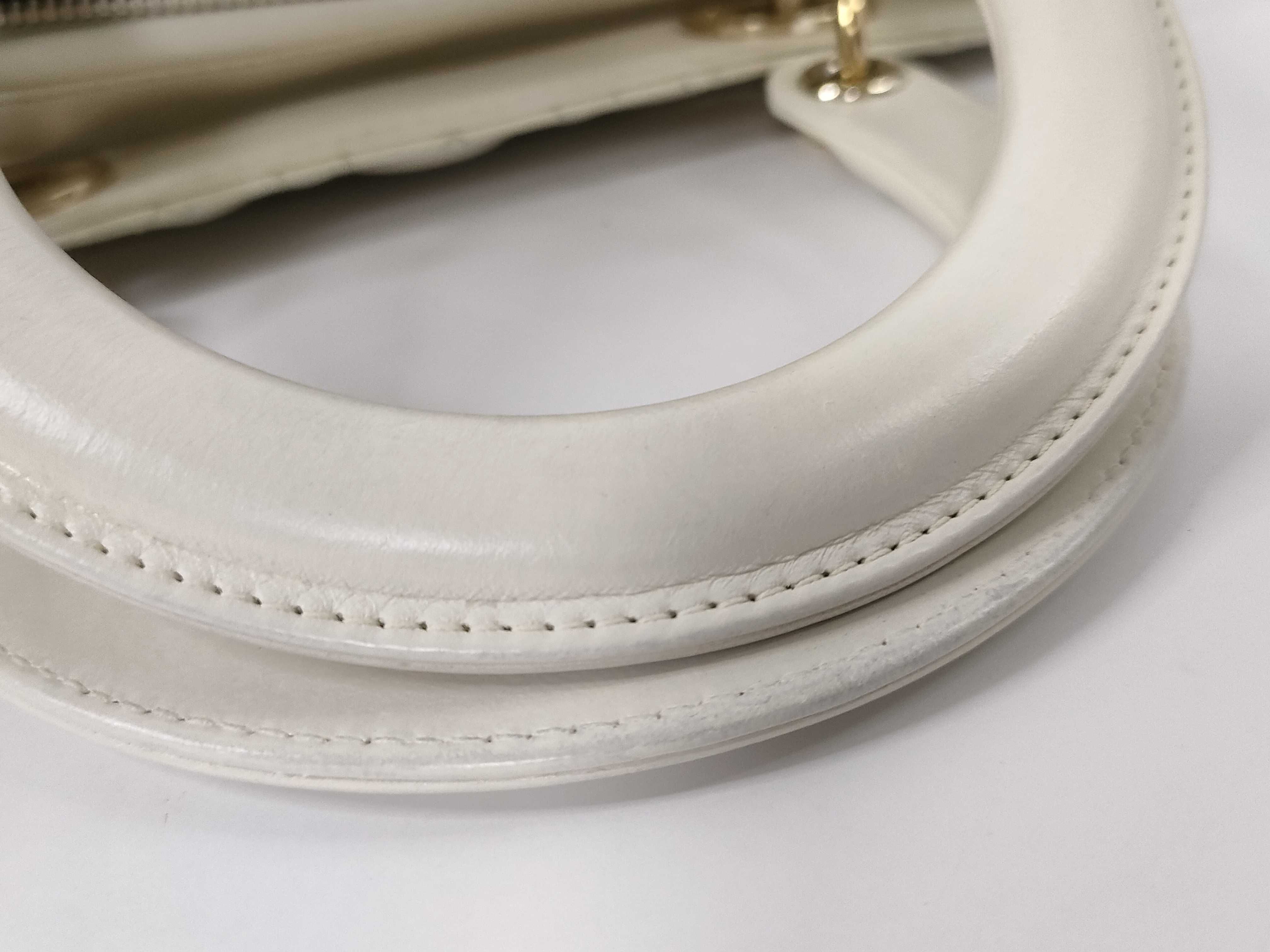 Lady Dior Medium Lambskin White *Card Handbag — view 4