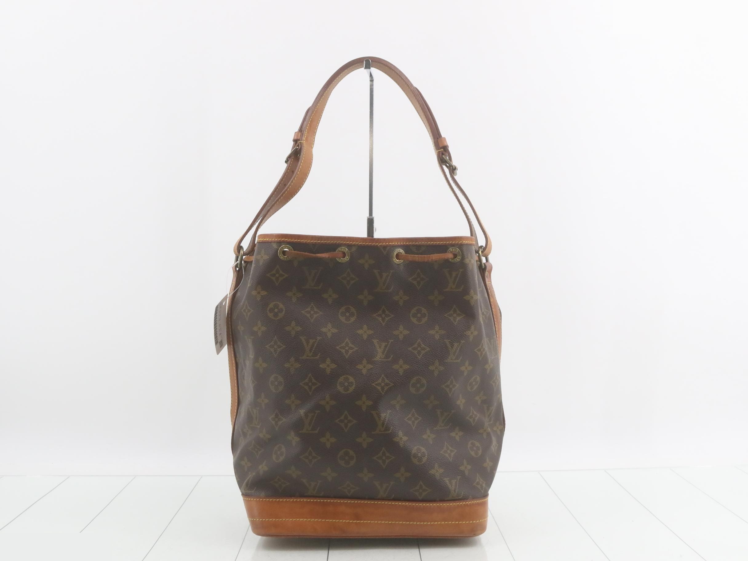Noe Monogram Shoulder Bag — view 2