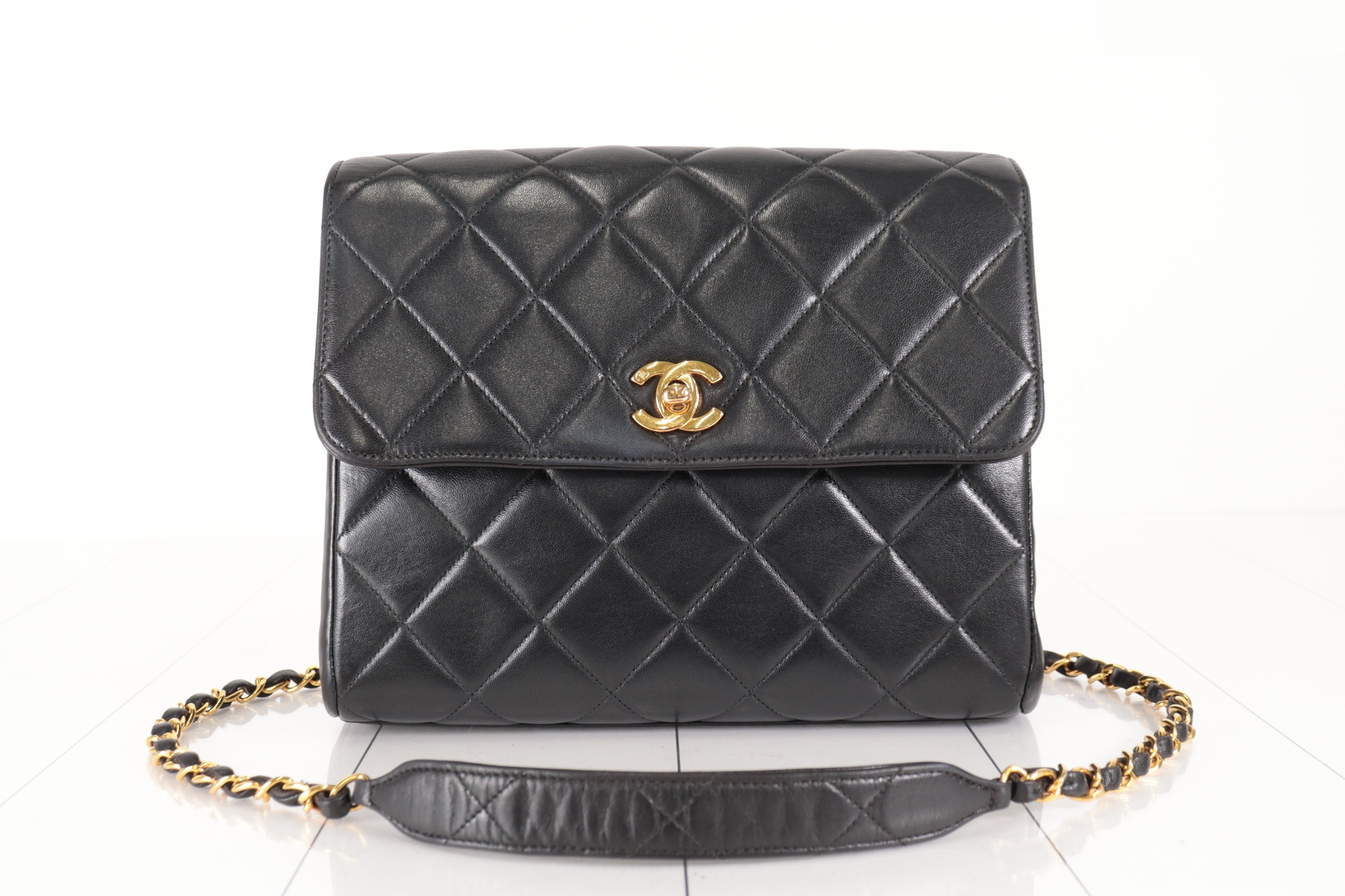 Turnlock Ram Chain Shoulder Bag, Unit No. 4 — view 2