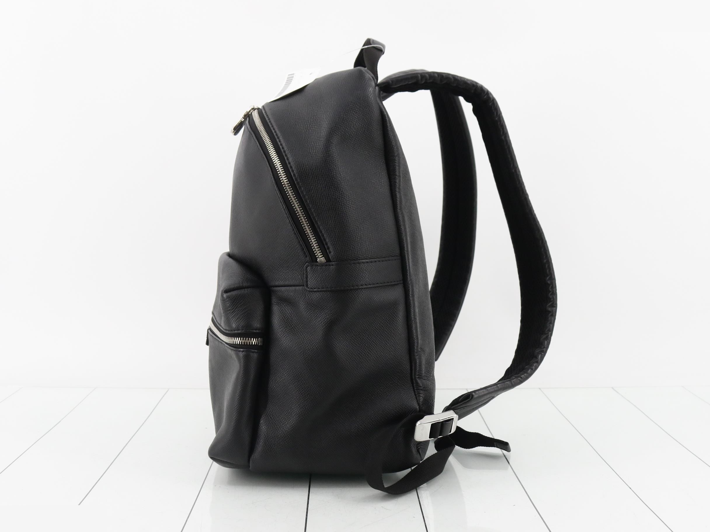 Taiga Discovery Backpack Noir (Rucksack) — view 3