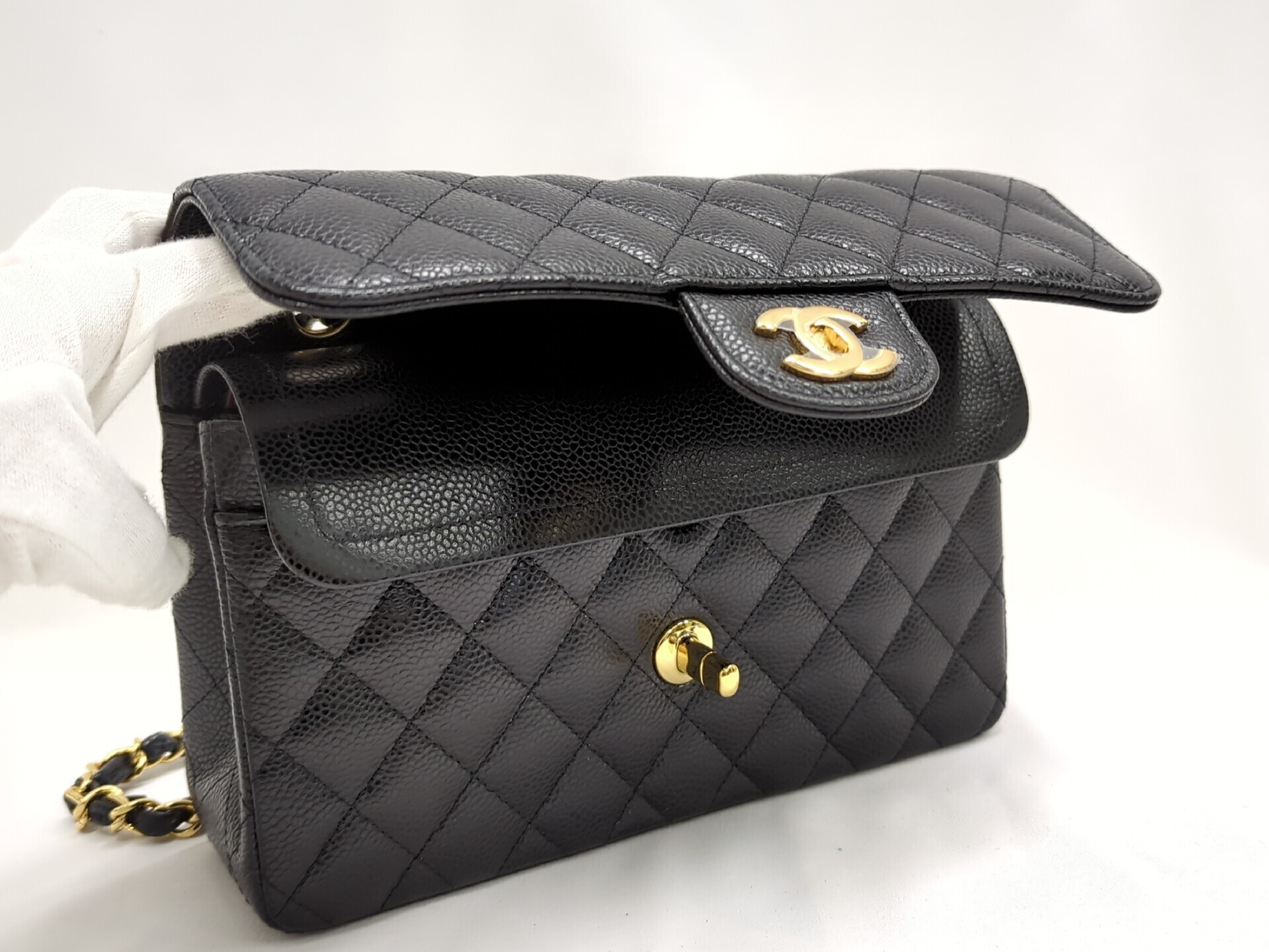 Caviar Skin Double Flap 23 Gold Hardware Black Serial Number 31 Shoulder Bag — view 9