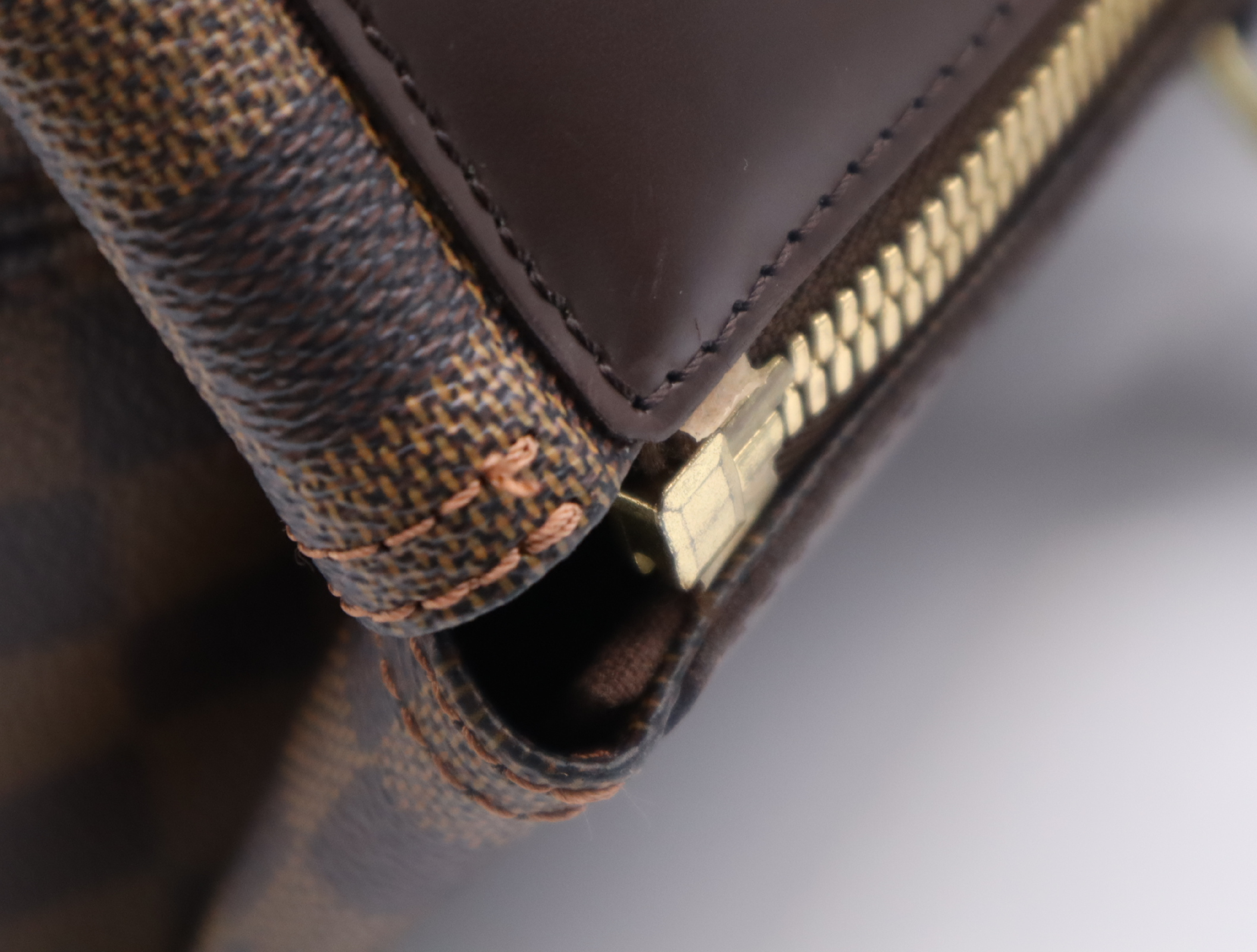 N41165 Damier Greenwich PM Handbag — view 8