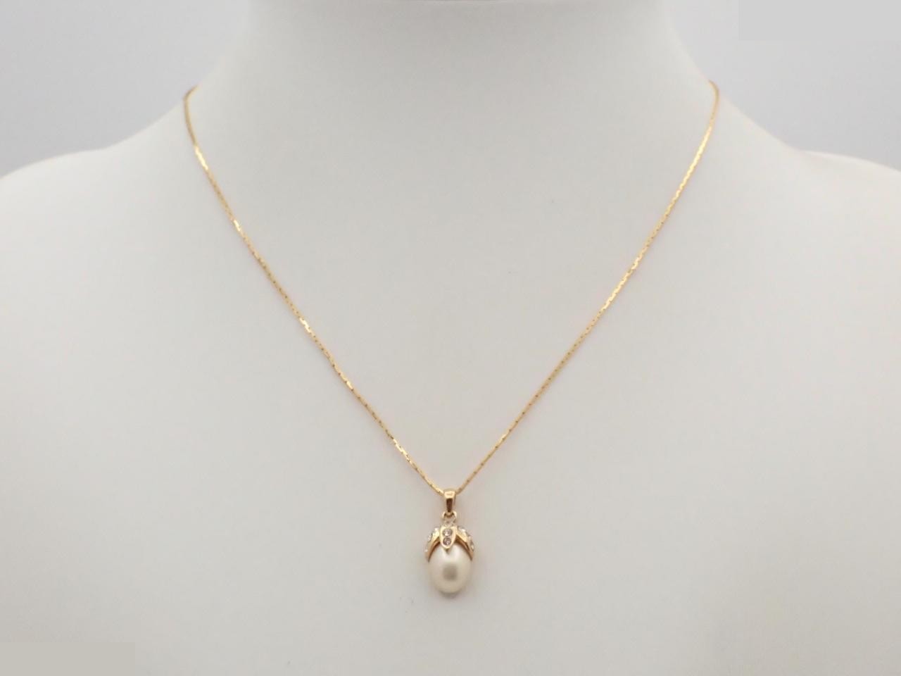 Other lines: Precious metals, necklaces, pendants, chains approximately 45cm long. — view 3