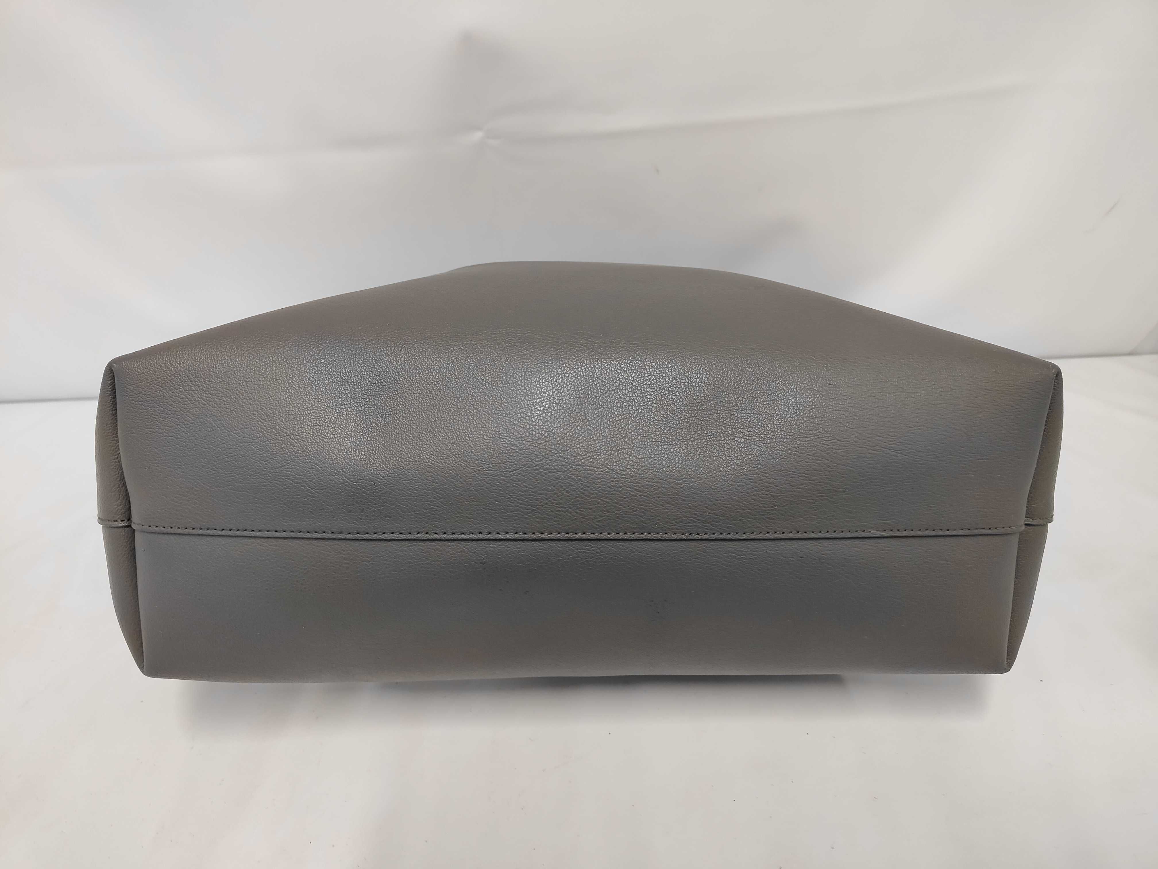 Sac Shopping Leather Bag with Pouch — view 3