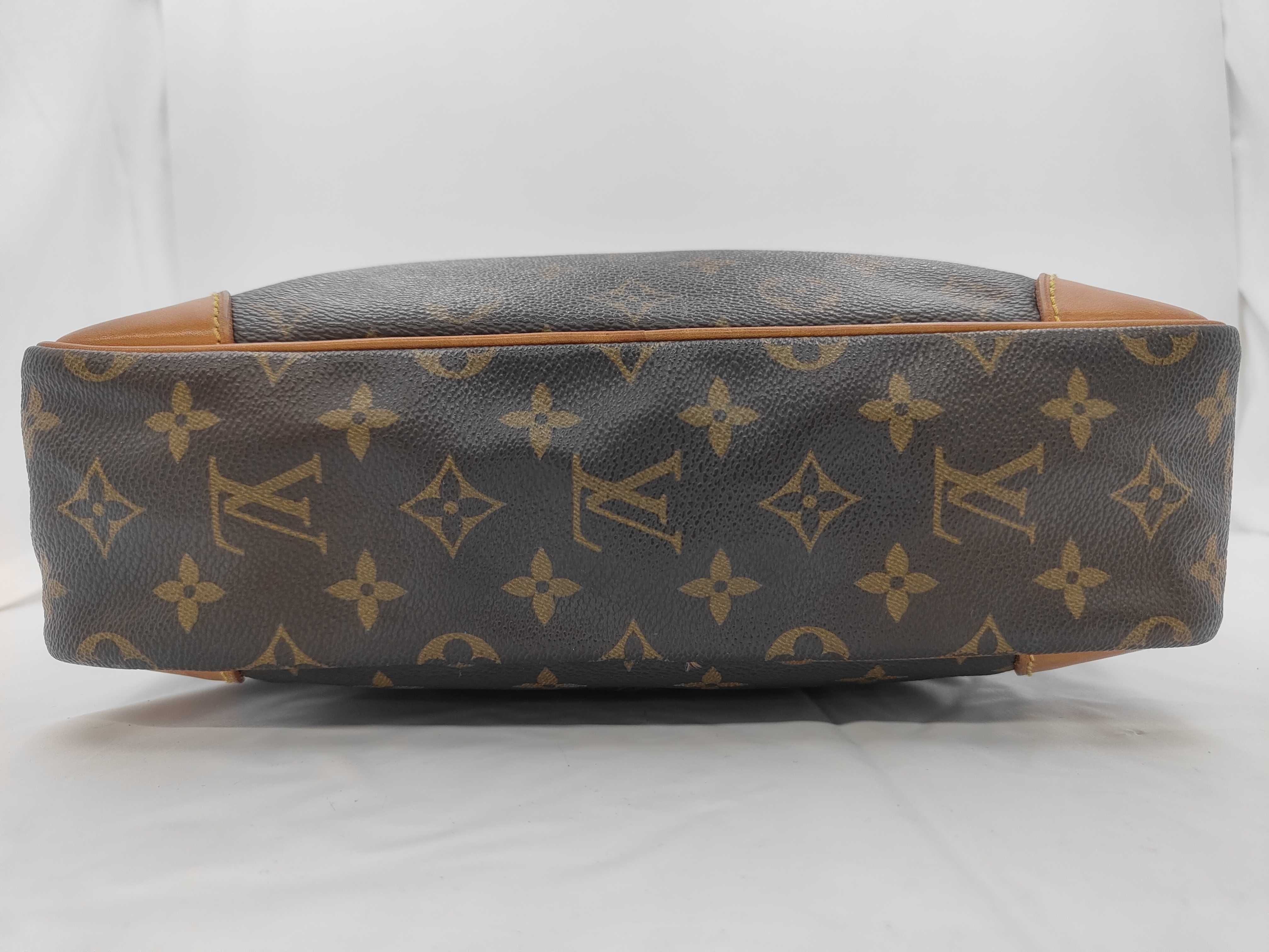 LV Trocadero Shoulder Bag — view 7