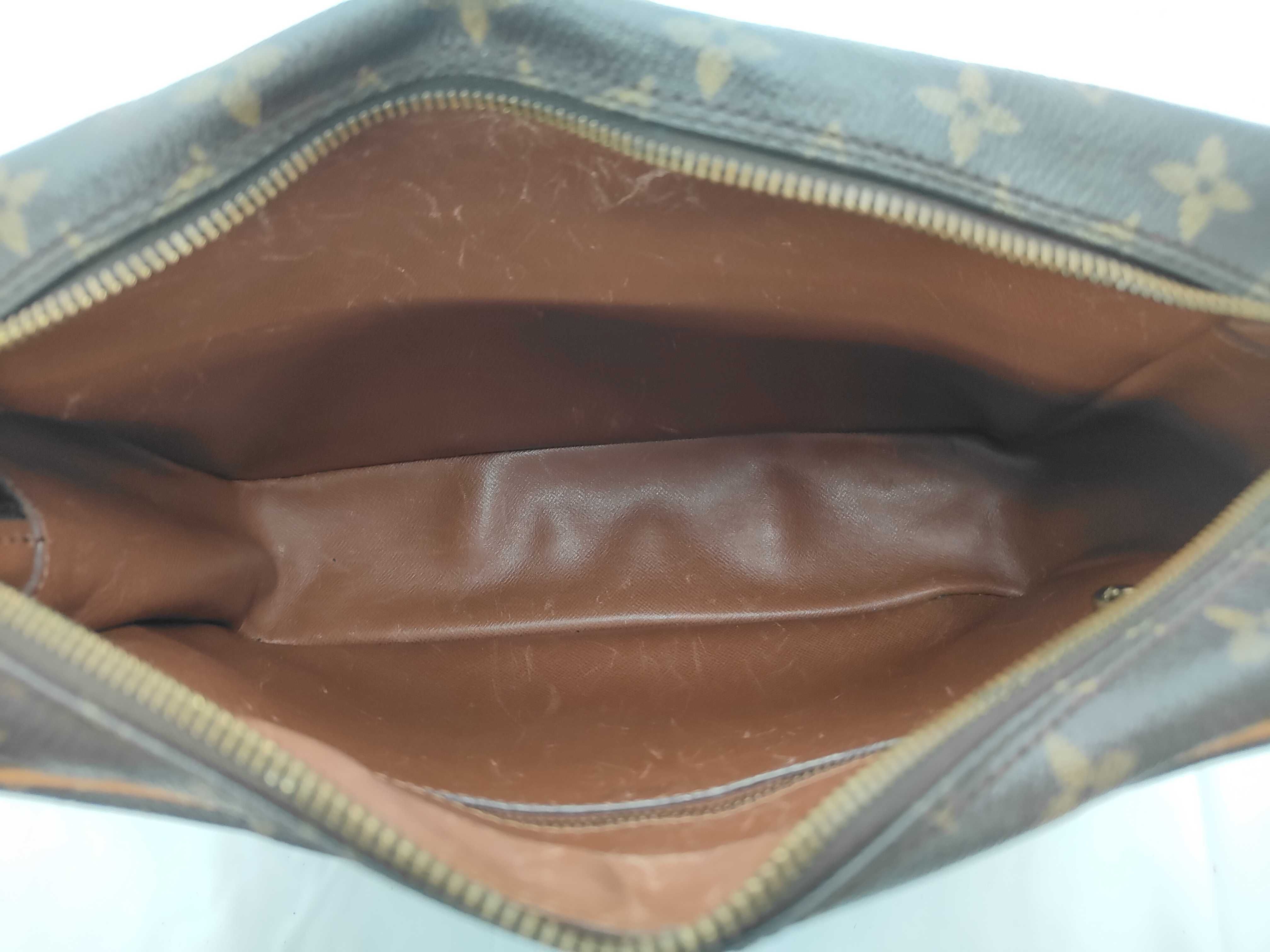 LV Trocadero Shoulder Bag — view 8