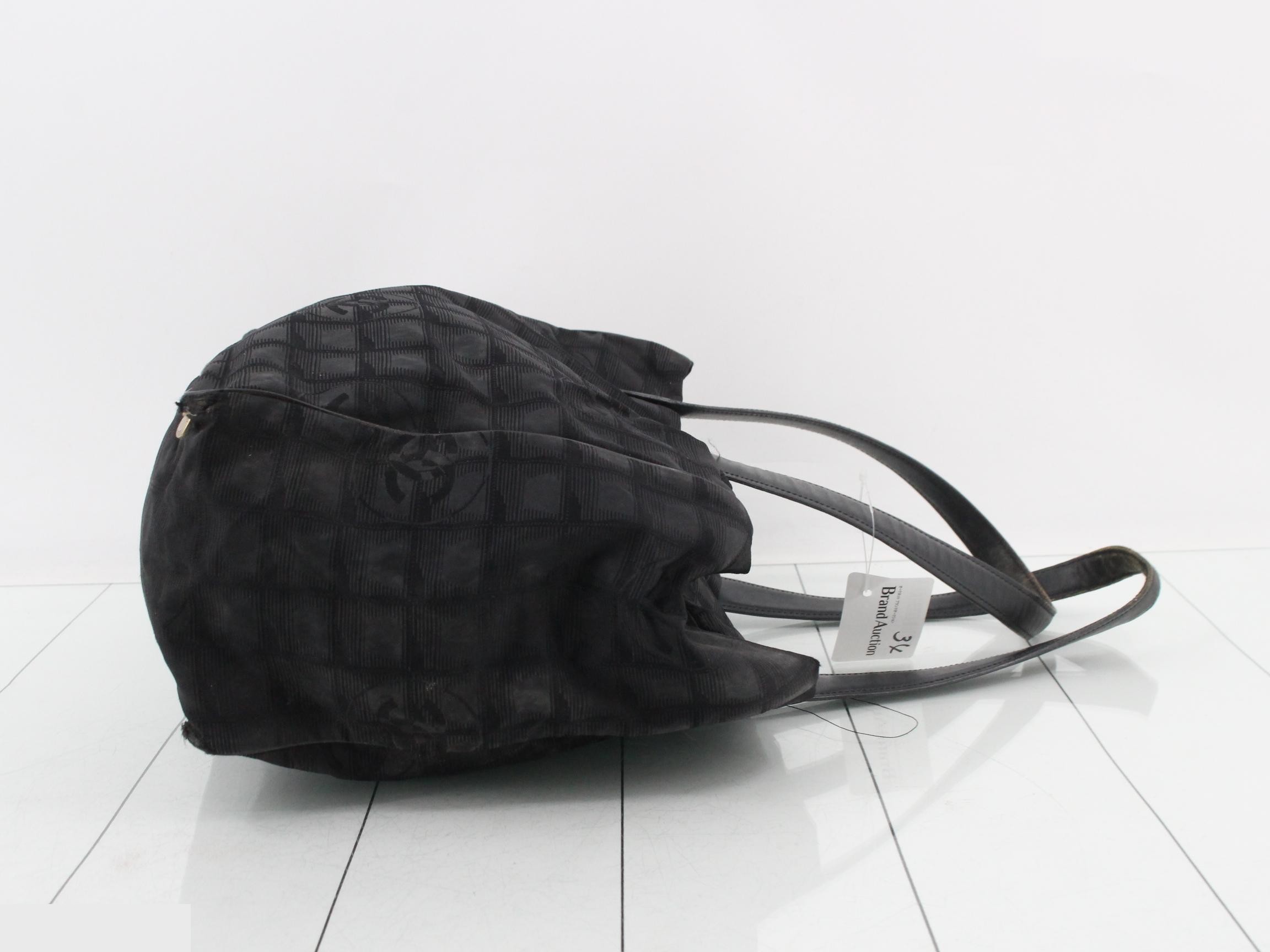 New Travel Line Nylon Tote Bag, Black — view 3