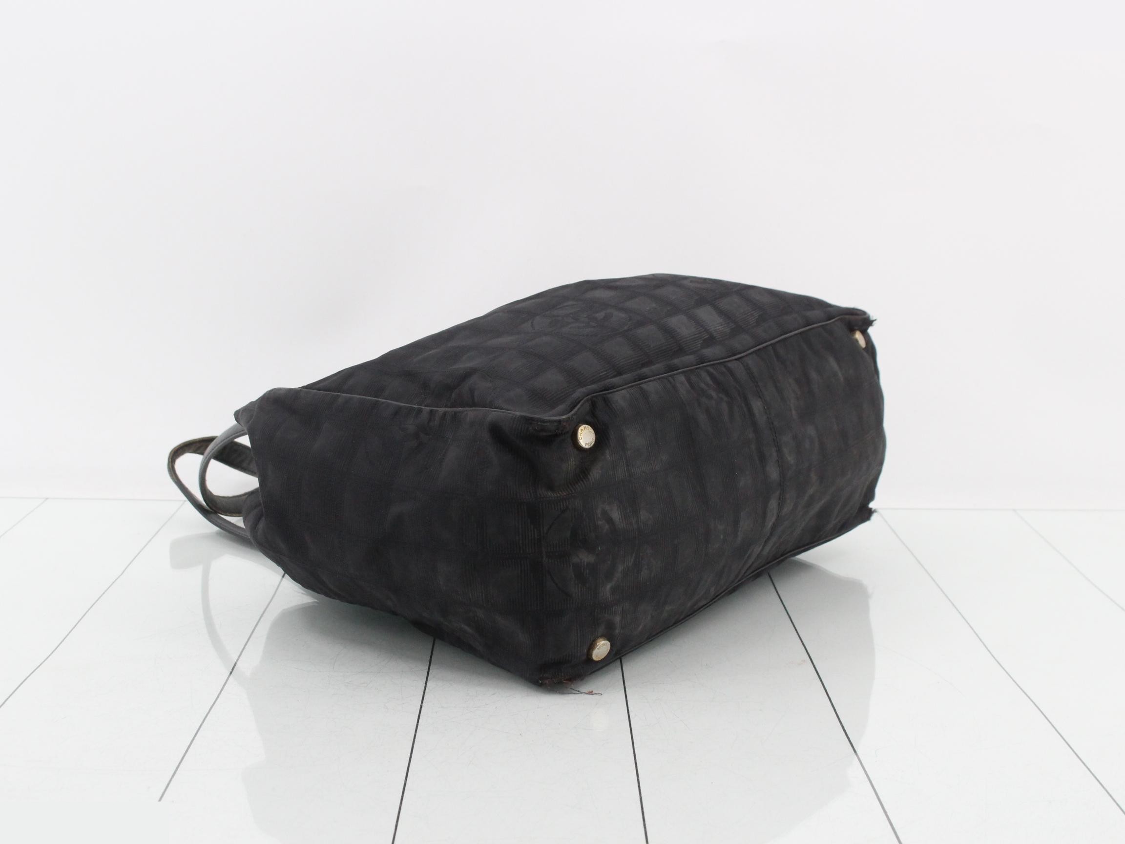 New Travel Line Nylon Tote Bag, Black — view 5
